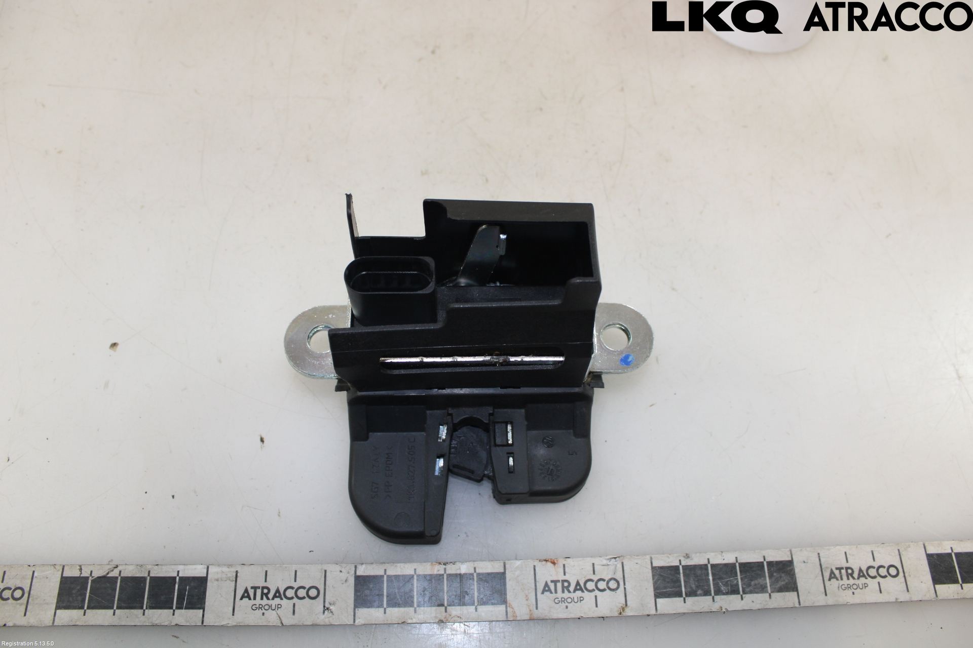 Volkswagen VW GOLF V 04-09 Bakluke-Lokk Låsekasse