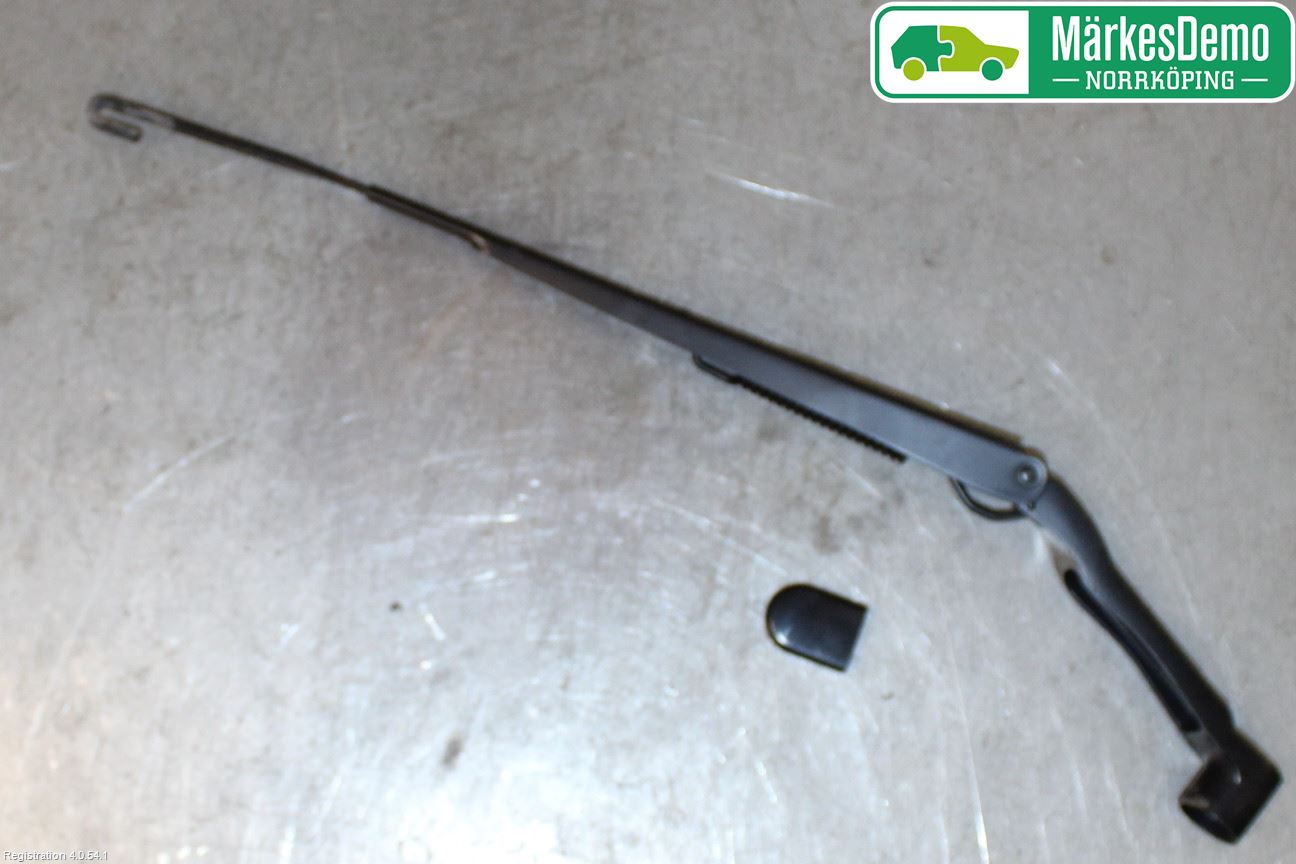Nissan QASHQAI 14-17 Viskerarm-Armer Frontrute