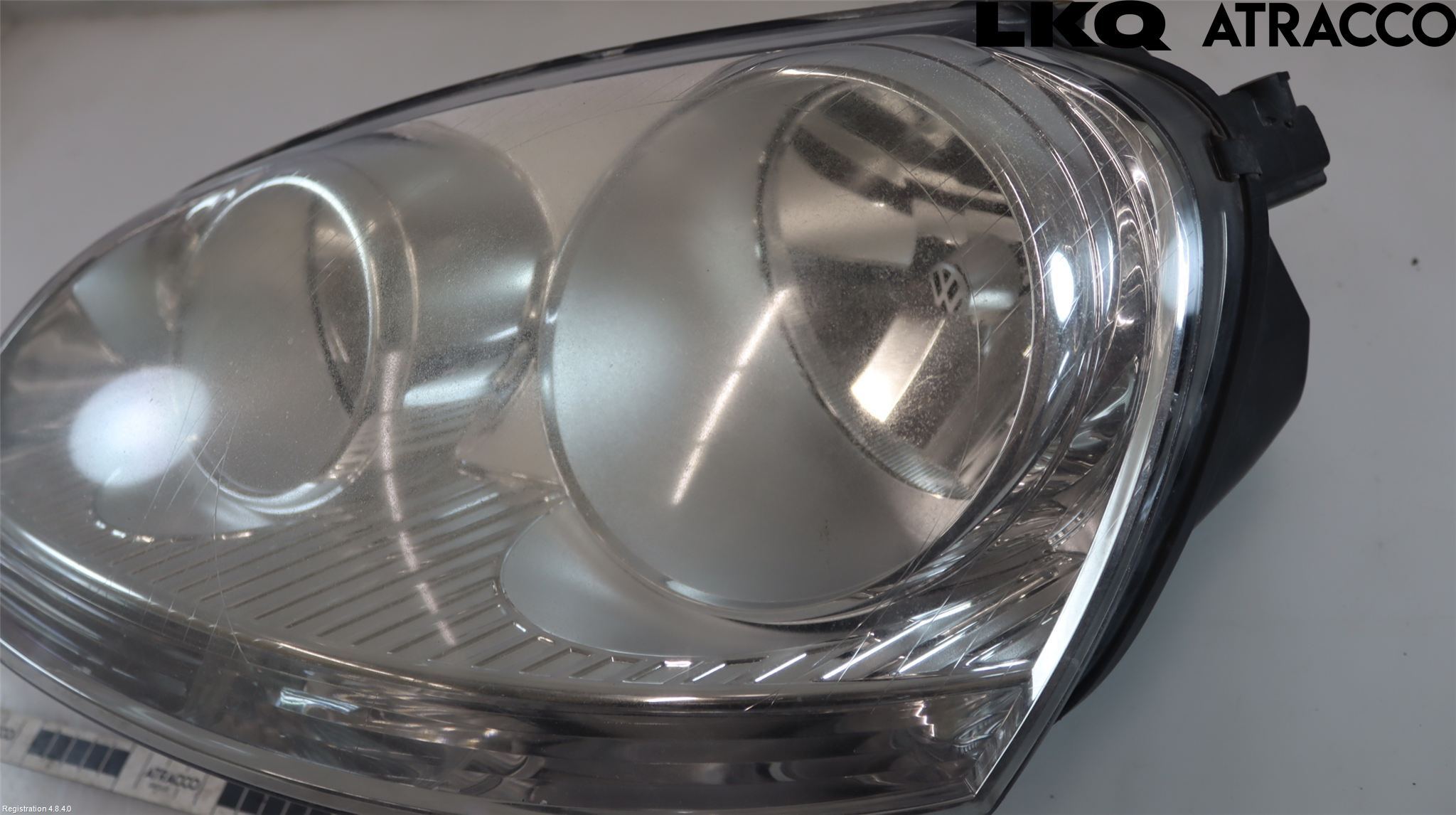 Volkswagen VW GOLF V 04-09 Frontlykt Venstre