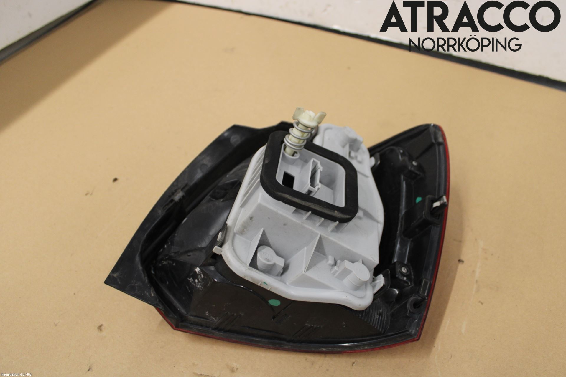 Volkswagen VW POLO 10-17 Baklykt Venstre