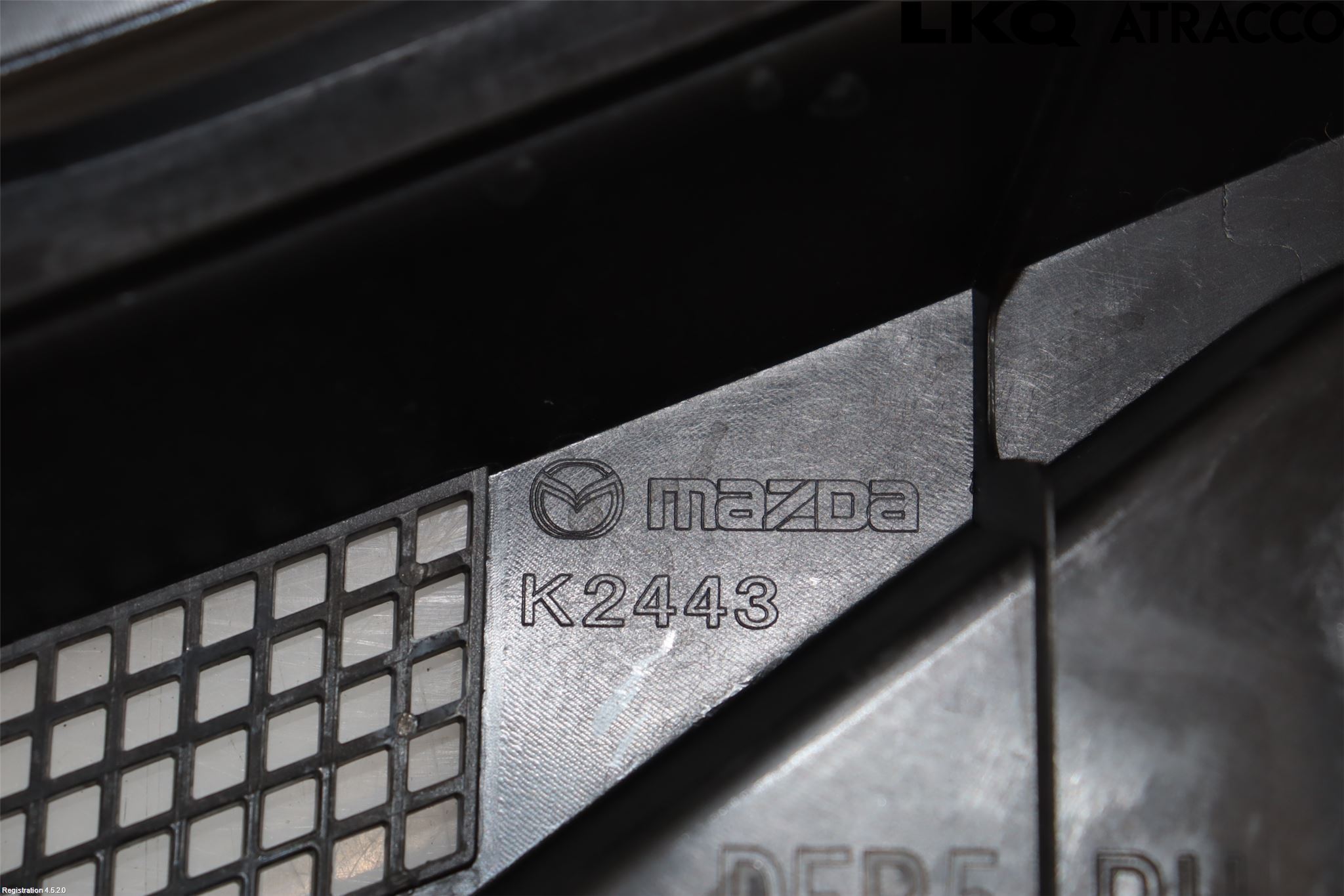 Mazda CX-30 20- Visker Deksel-Grill-Under Frr