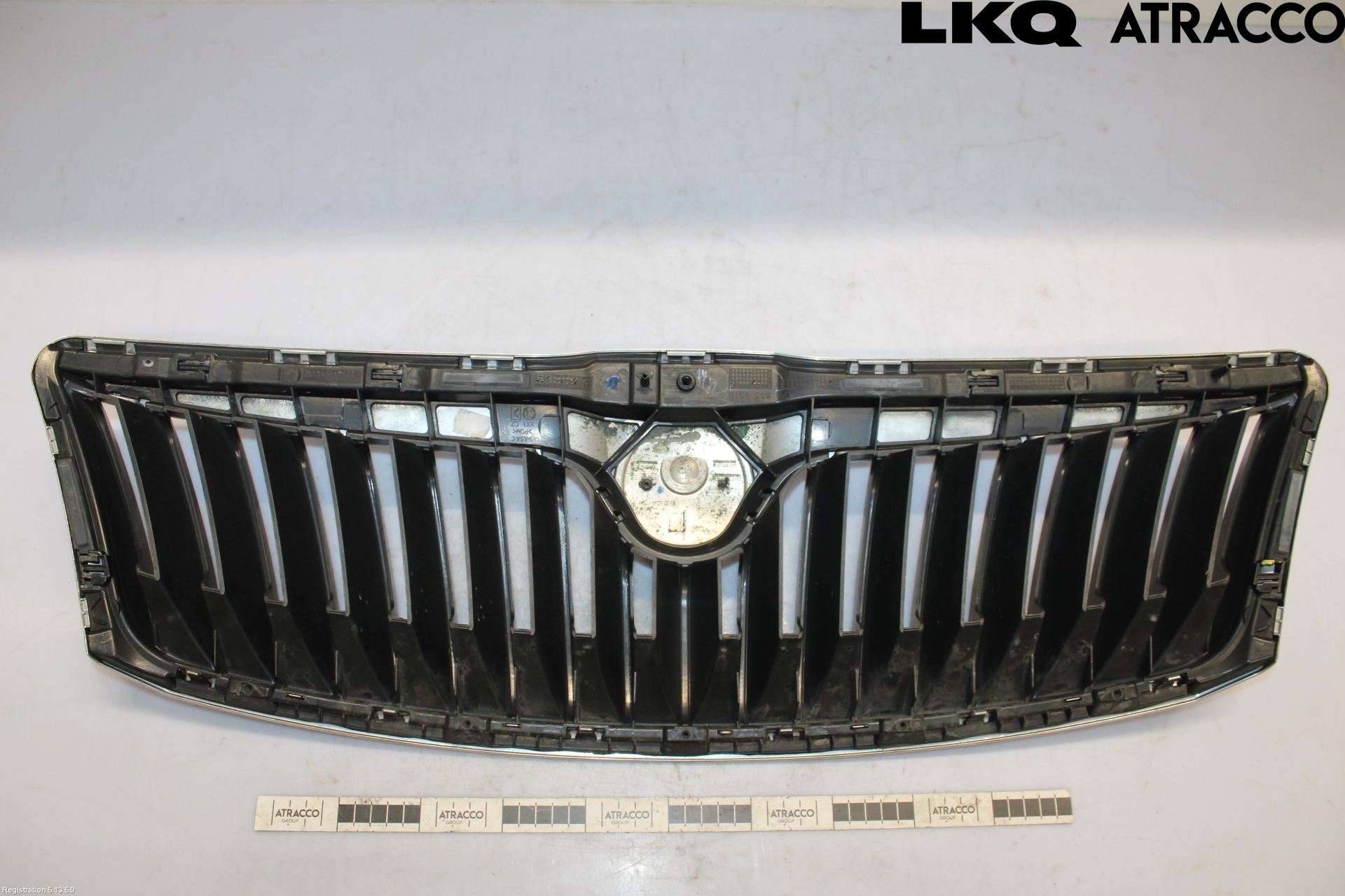 Skoda OCTAVIA (1Z) 05-13 Grill Komplett