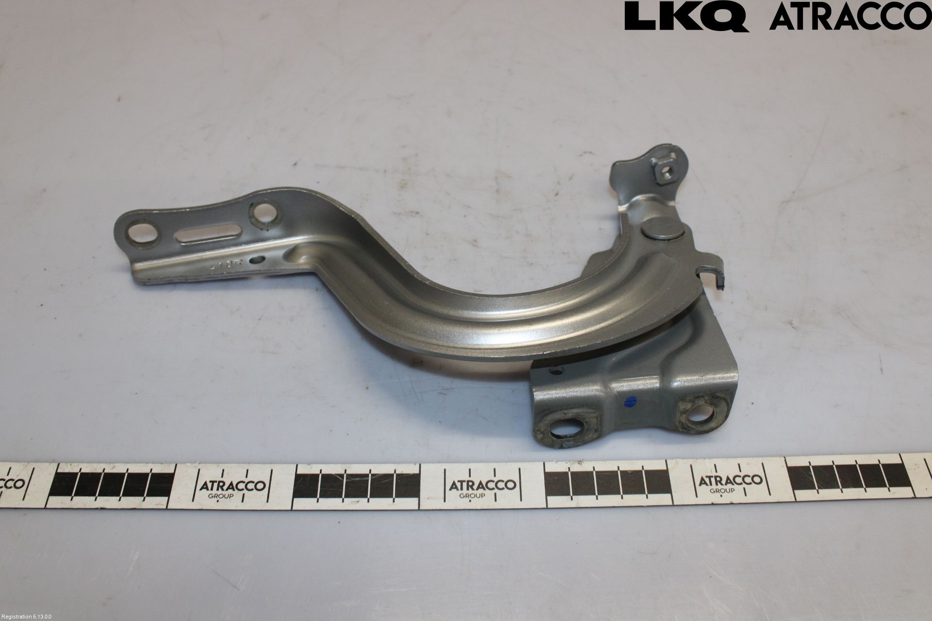 Toyota YARIS CROSS XP21 21- Panser Hengsel - Hengsler