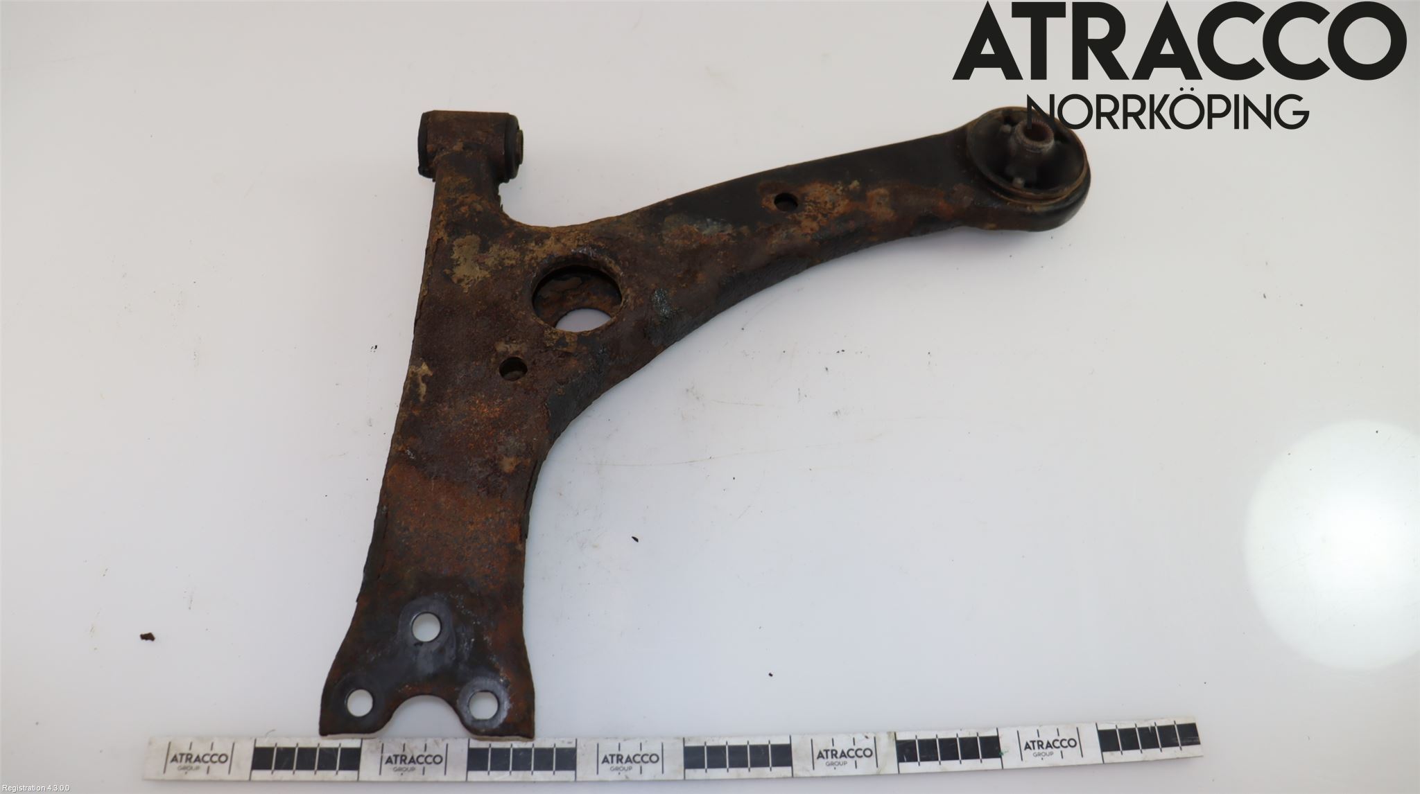 Toyota PRIUS NWH20 04-08 Bærearm Foran Venstre Nedre