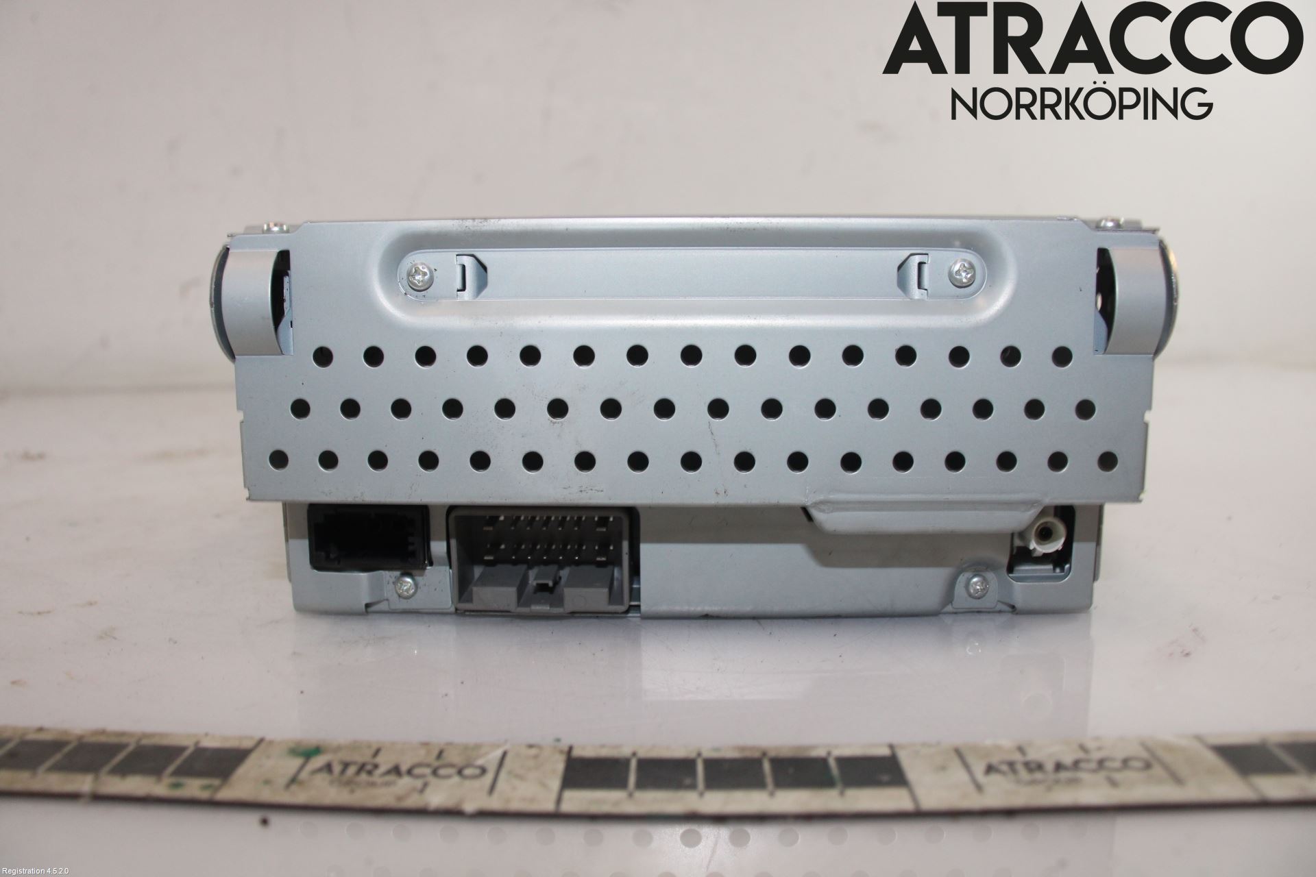 Jaguar XK/XKR 06-14 Stereo Radio Med Cd