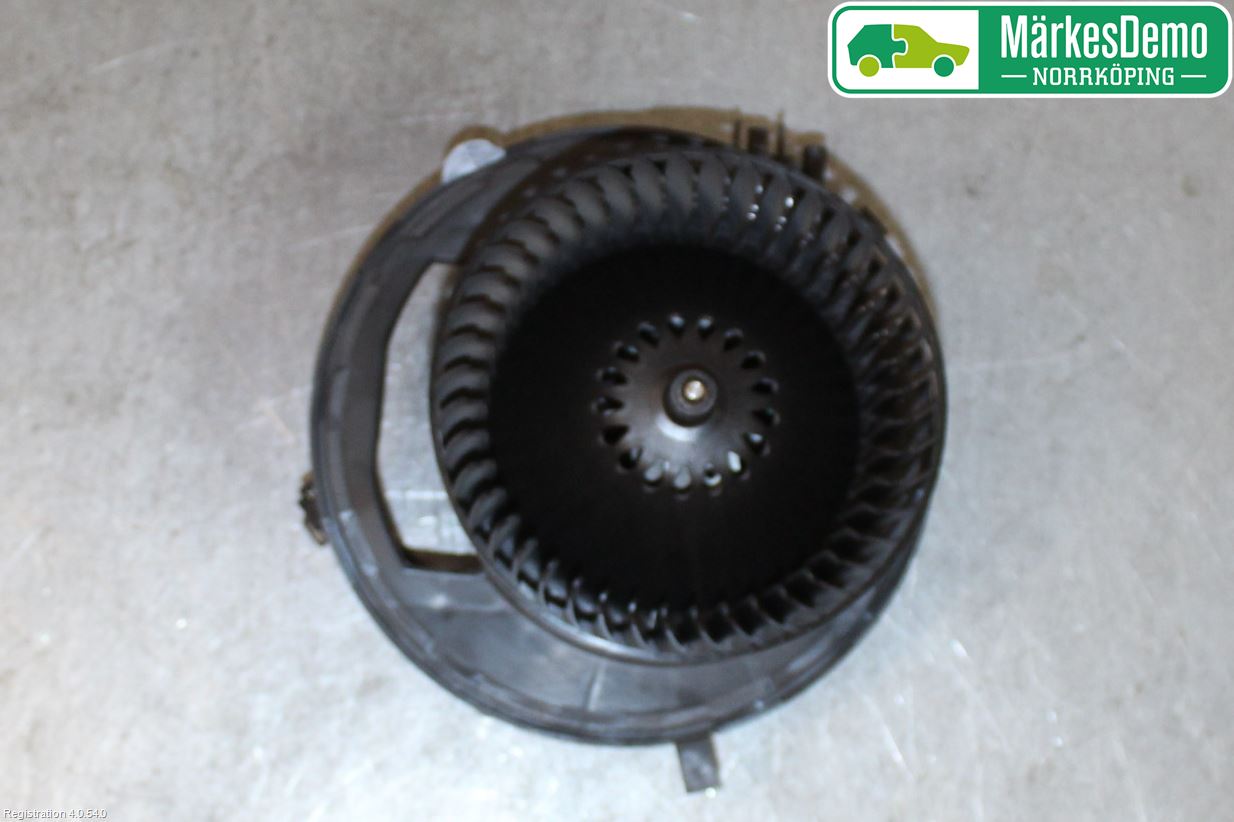 Volkswagen VW PASSAT 15-19 Varmeapparat Viftemotor