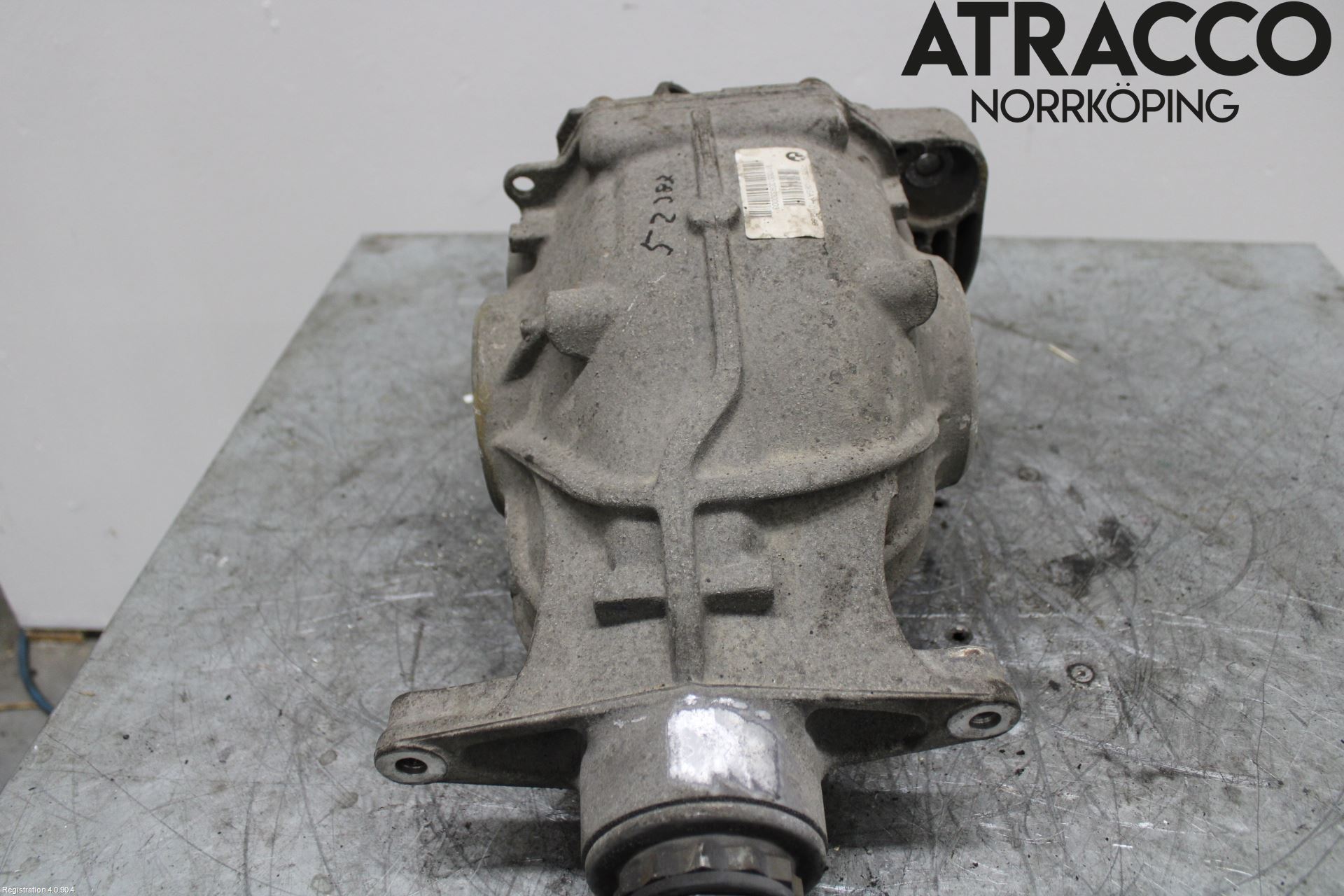 BMW 5 F10/F11/F18 09-17 Bakaksel Kardang Bak -Diff