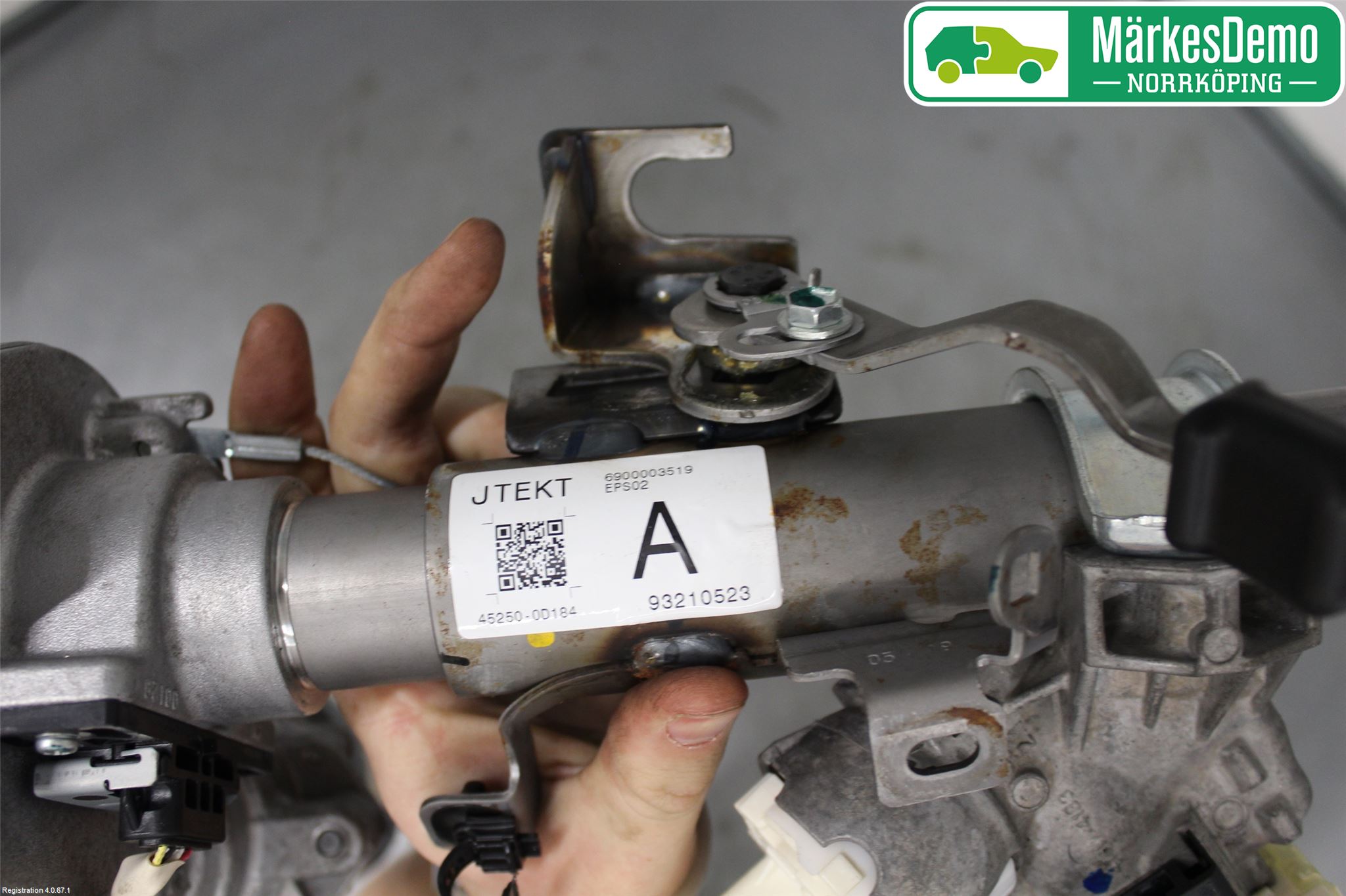 Toyota YARIS XP130 15-20 Rattakselaggregat Innebygd Servo