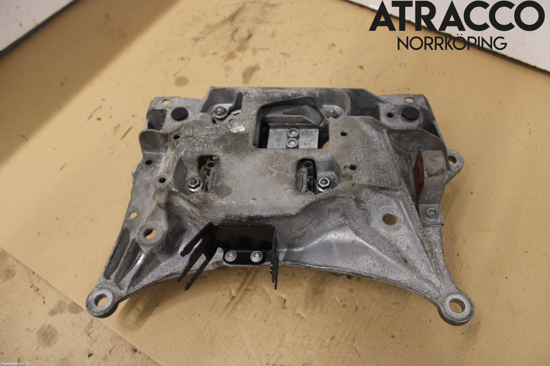 Audi A6 F2/C8 19- Gearkasse Bjelke - Travers