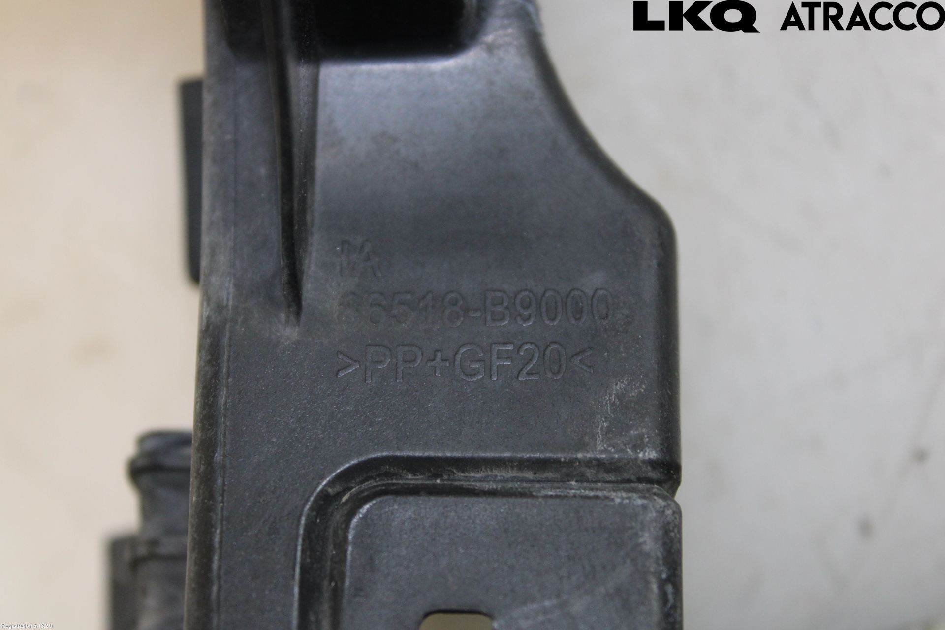 Hyundai i10 BA 14-16 Frontlykt Holder-Feste