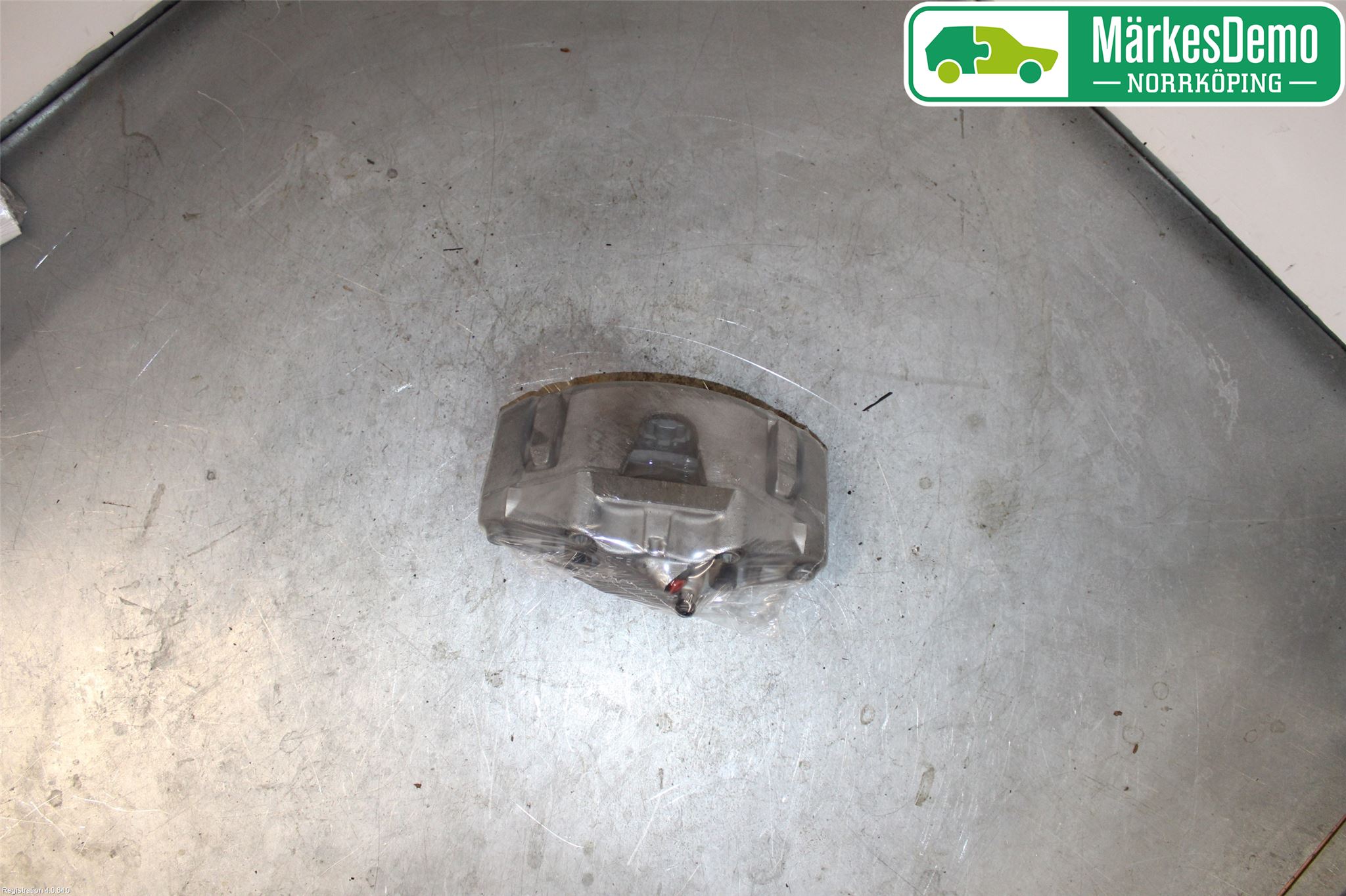 Volvo V40 CROSS COUNTRY 13-19 Bremsecaliper Foran Høyre
