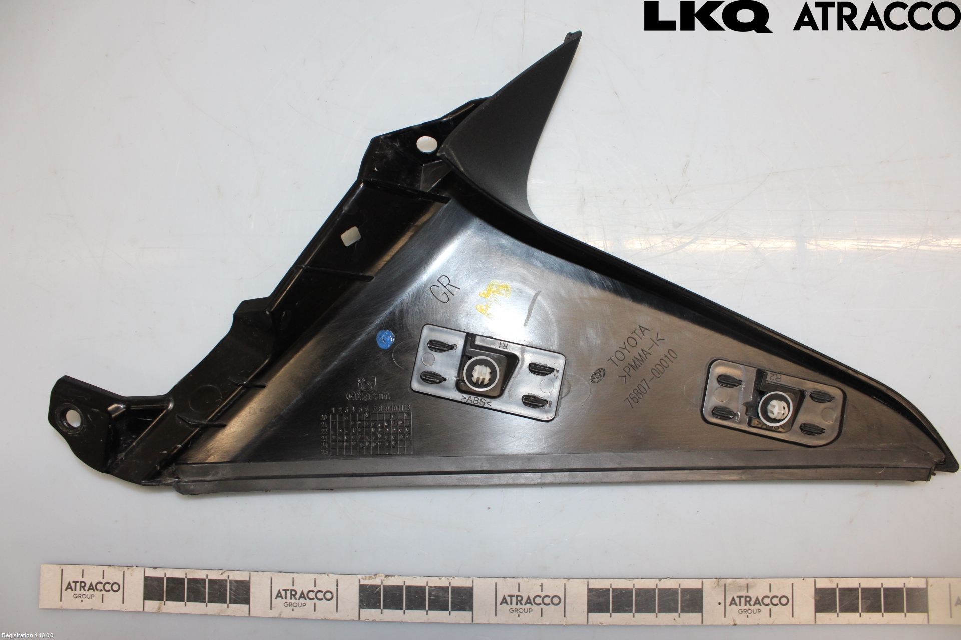 Toyota YARIS CROSS XP21 21- Spoiler Bakluke