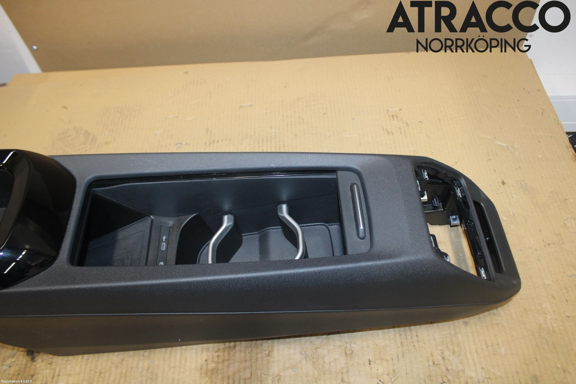 Volkswagen VW ID.4 21- Instrumentkonsoll Midt