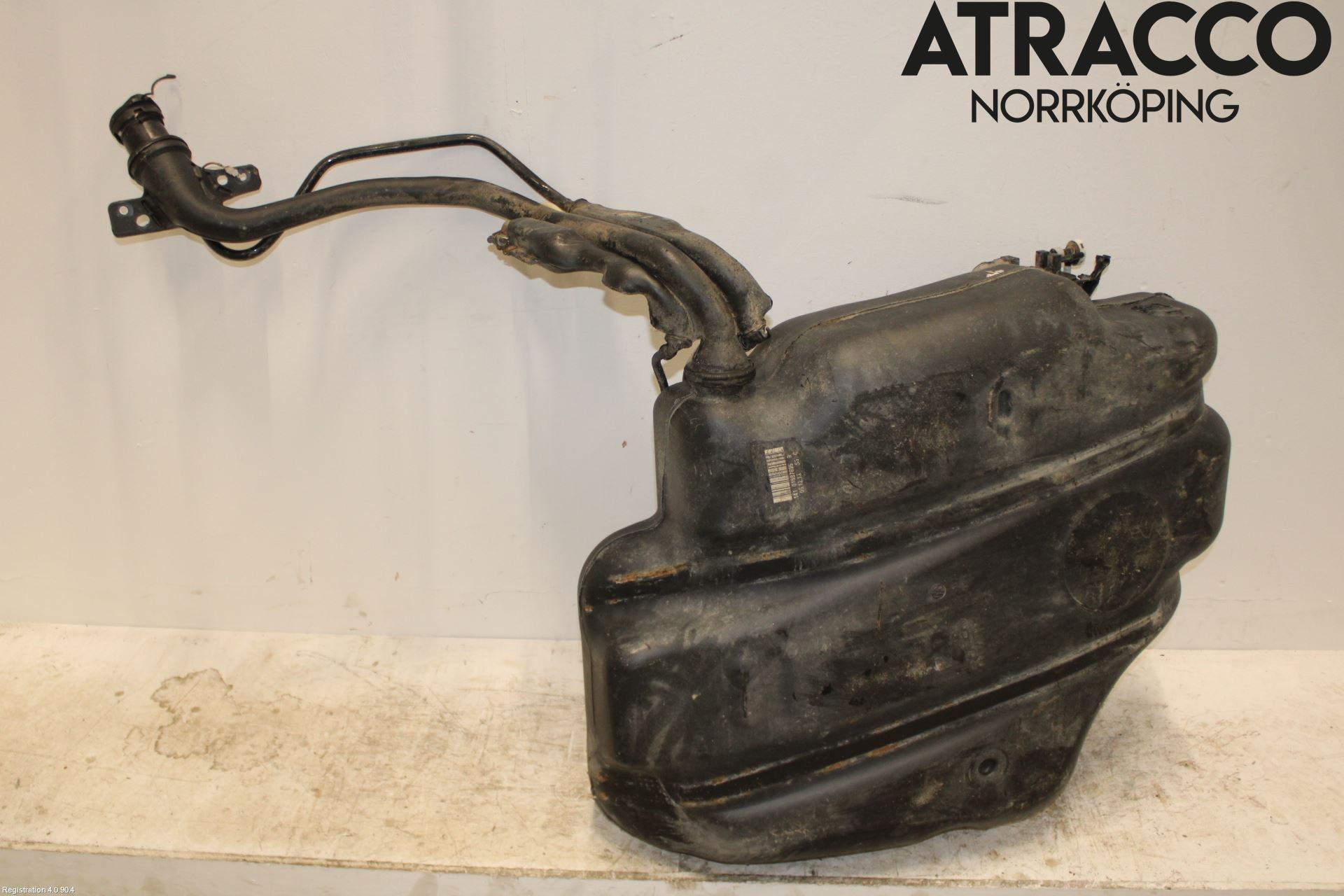 Volkswagen VW TOURAN 10-15 Drivstofftank Innsprøytning