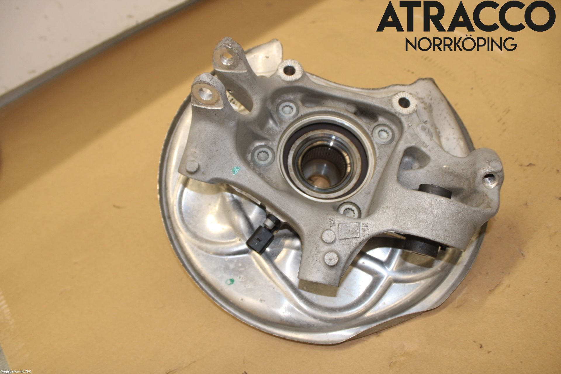 Audi A6 F2/C8 19- Spindel Vb