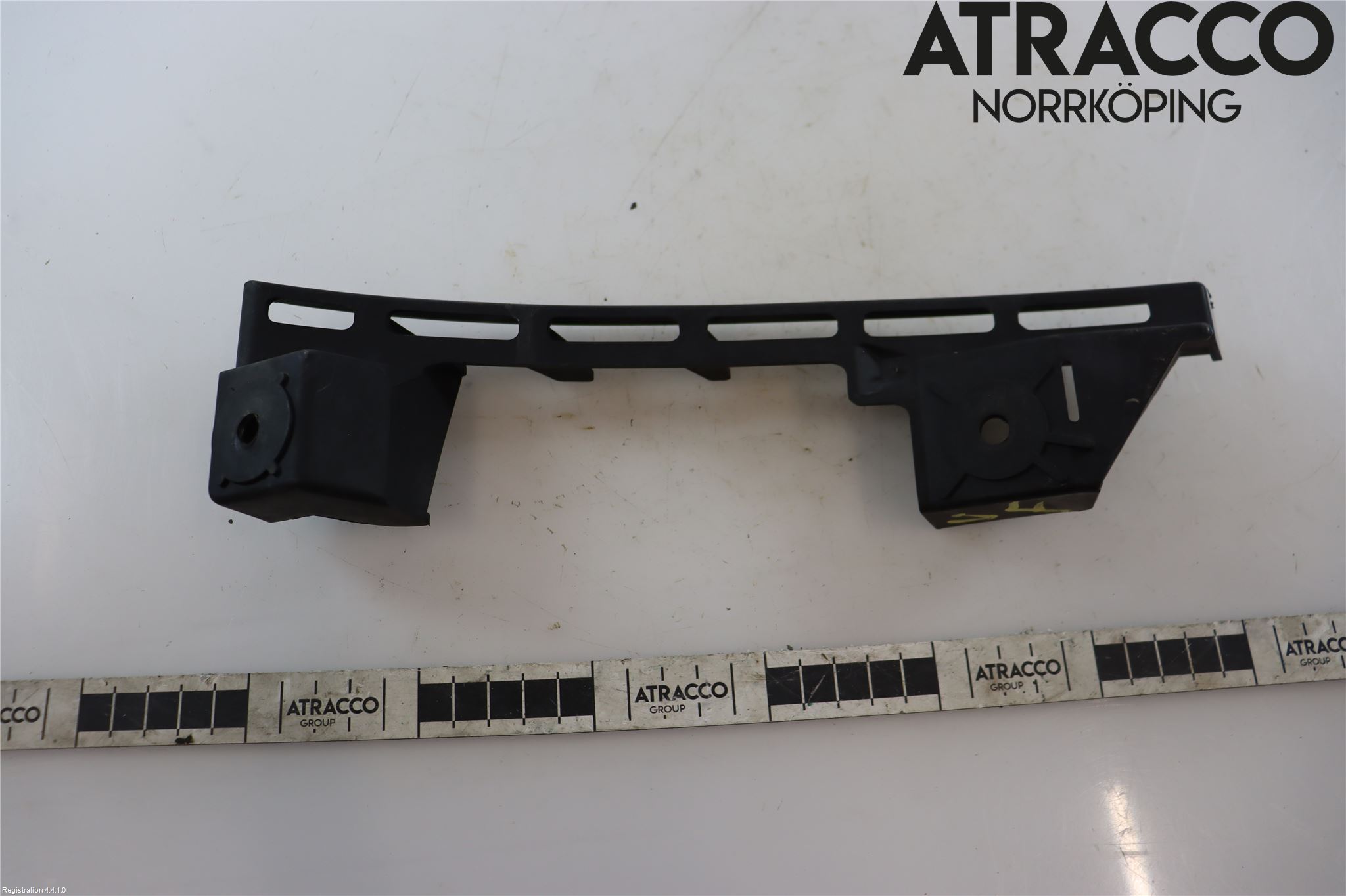 Volkswagen VW CADDY      04-10 Støtfangerfeste Foran Venstre