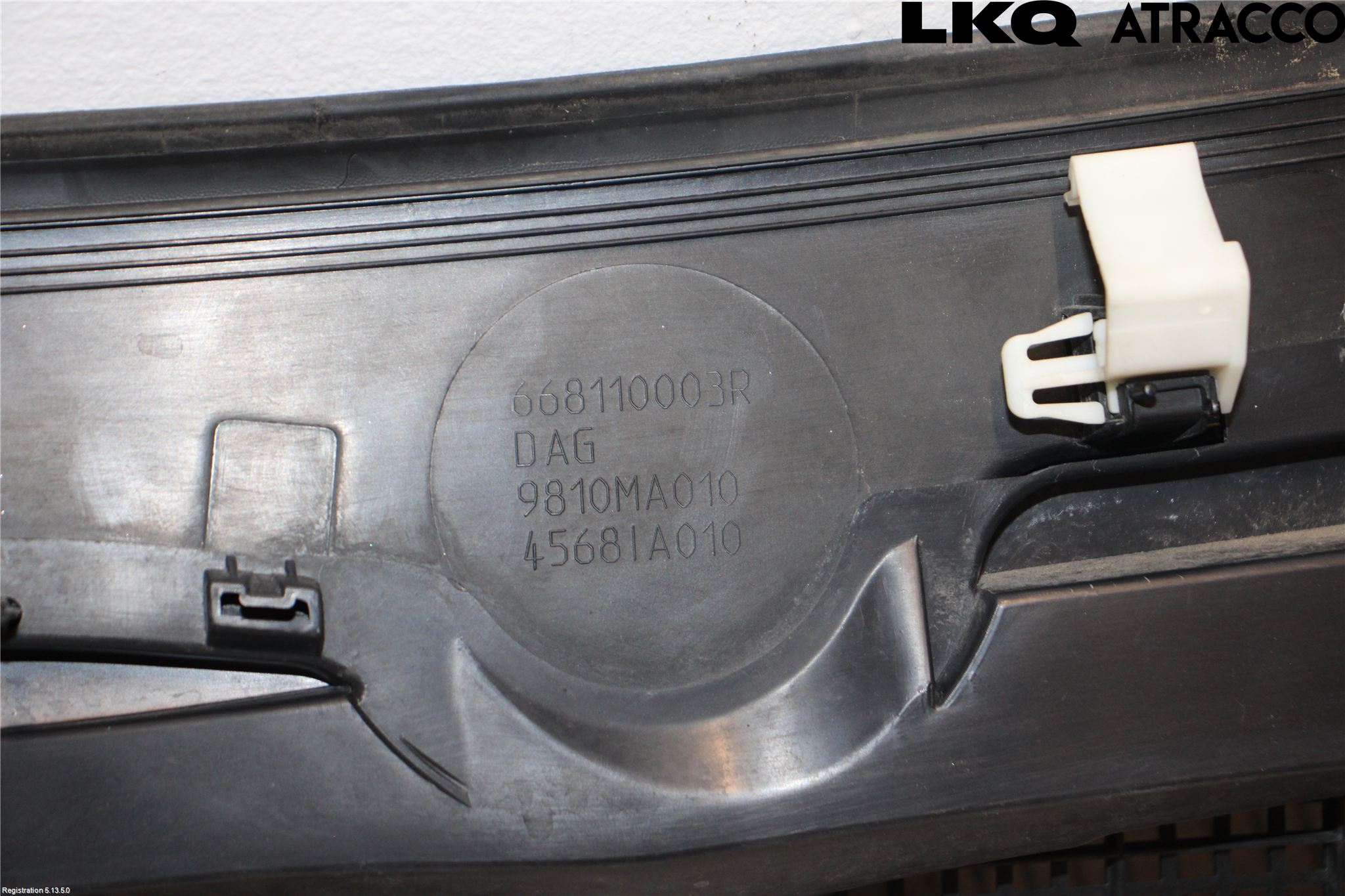 Renault MEGANE III 09-15 Visker Deksel-Grill-Under Frr