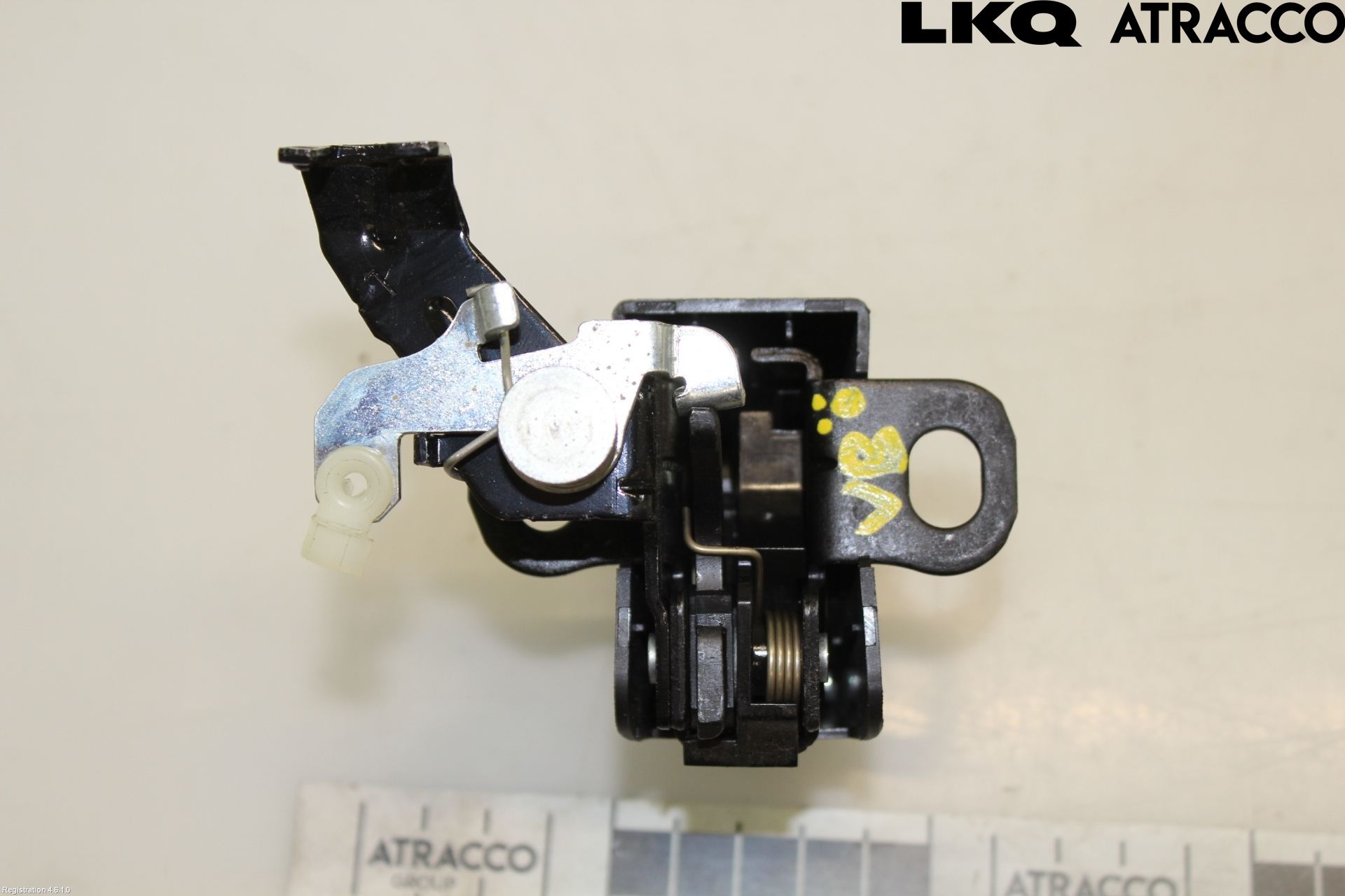 Volkswagen VW CADDY 11-15 Bakluke-Lokk Låsekasse