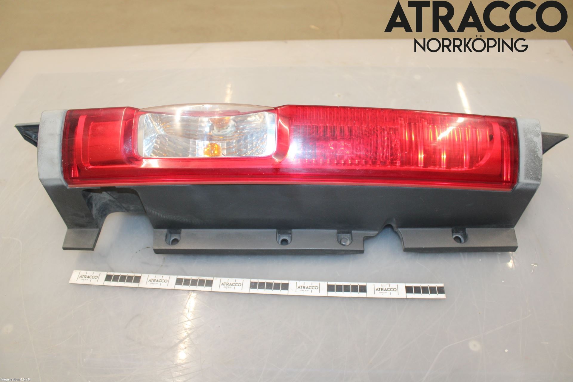 Opel VIVARO 01-14 Baklykt Venstre