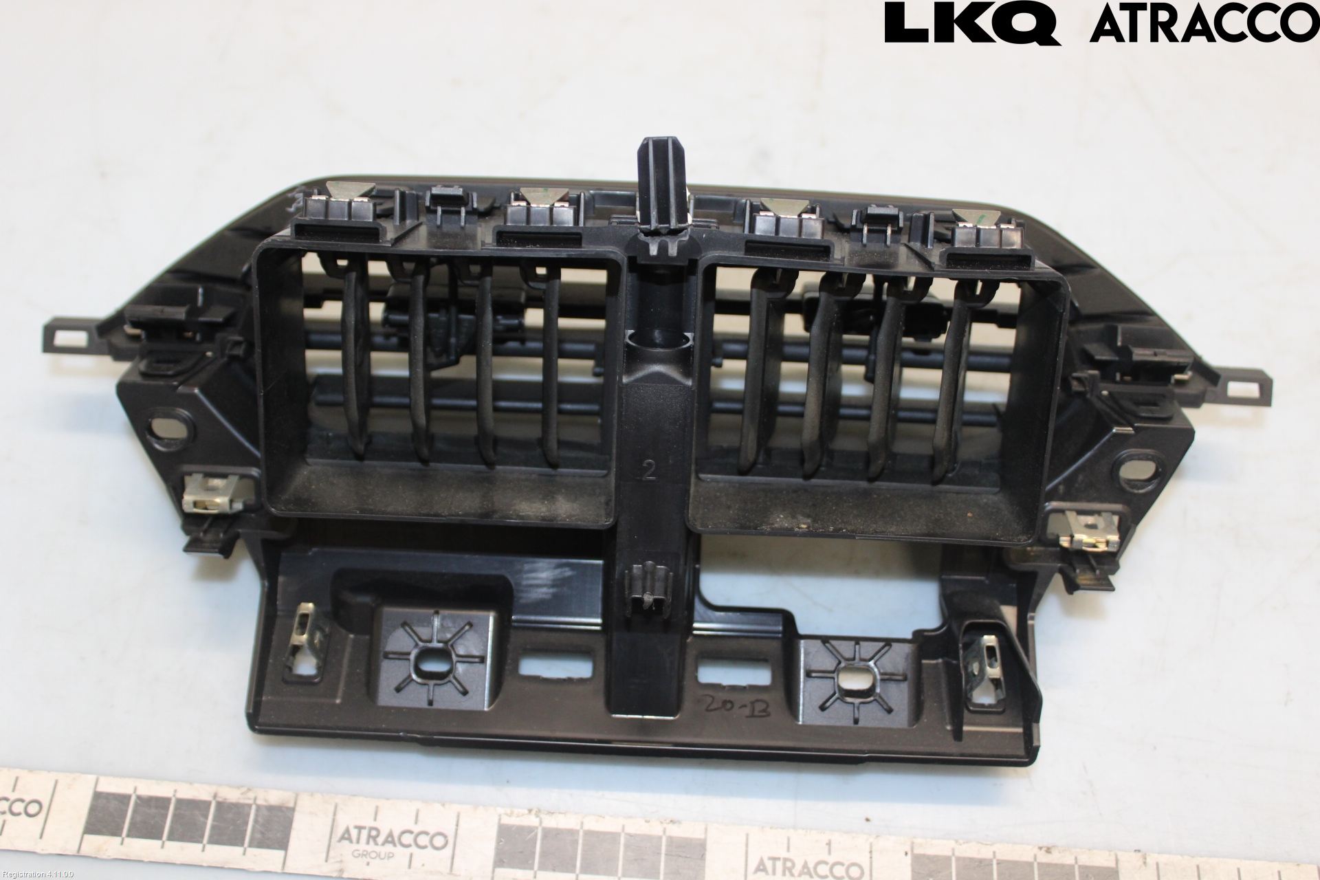 Peugeot 208/E-208 20- Dashbord Kanal - Dyse