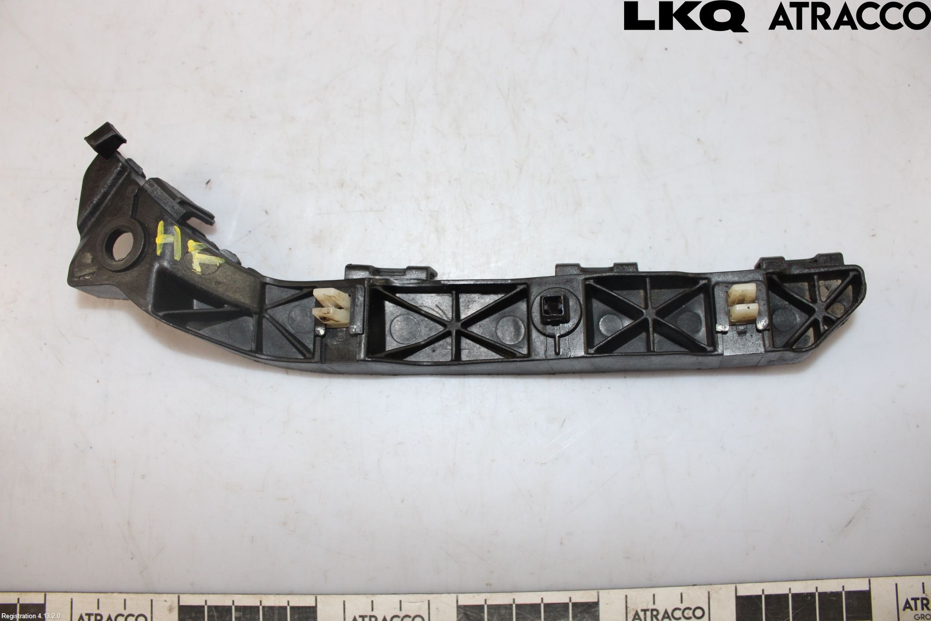 Hyundai i40 16-18 Støtfangerfeste Foran Høyre