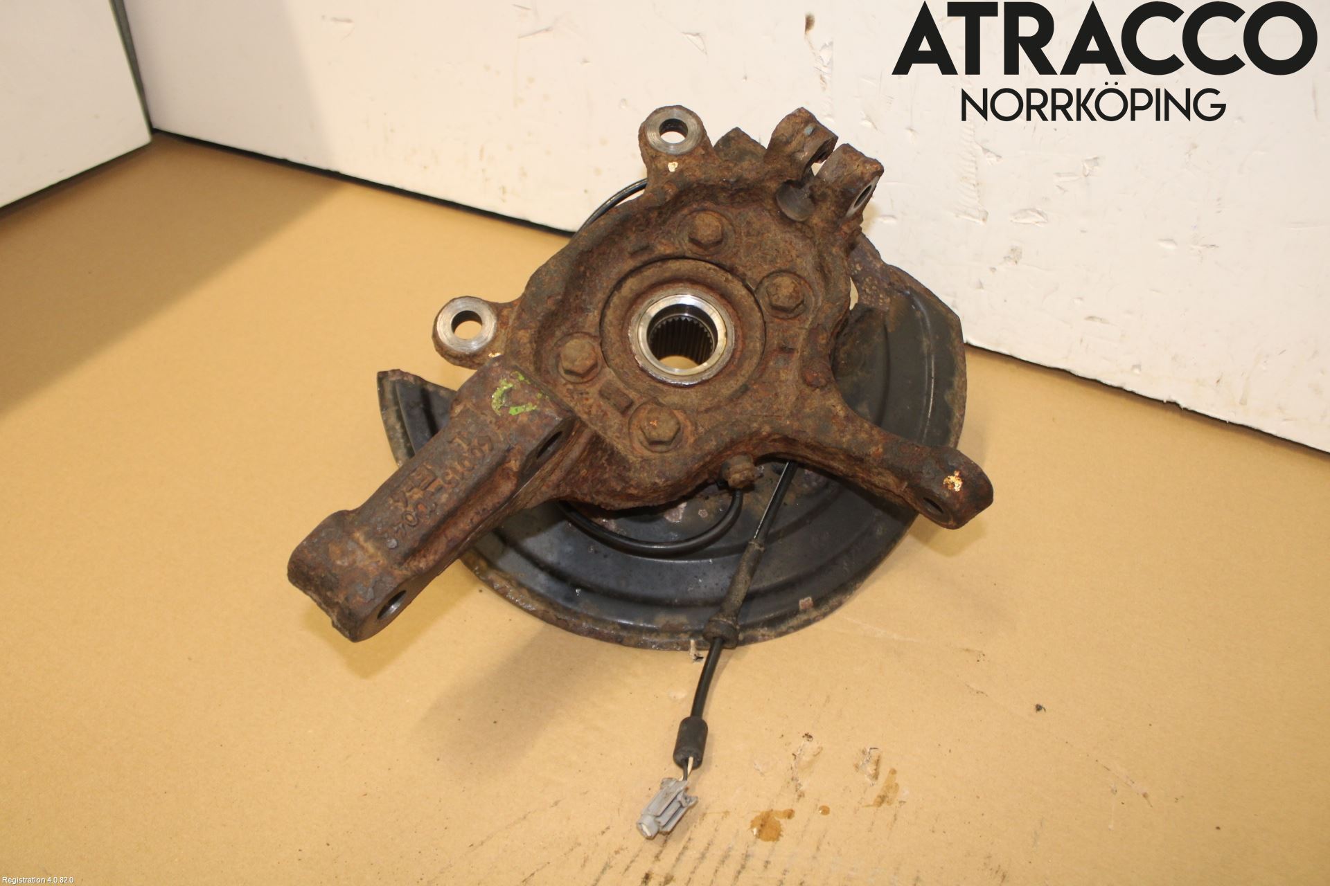 Nissan QASHQAI 10-14 Spindel Vf