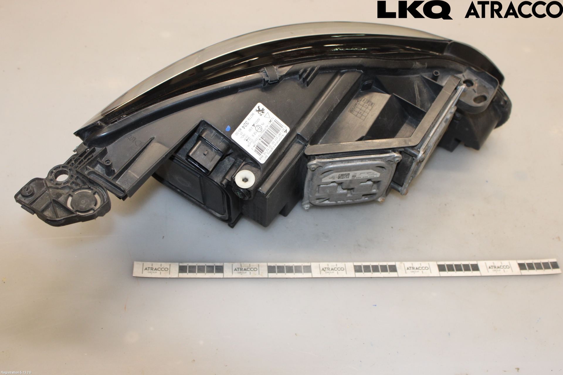 Peugeot 308 14-21 Frontlykt Venstre