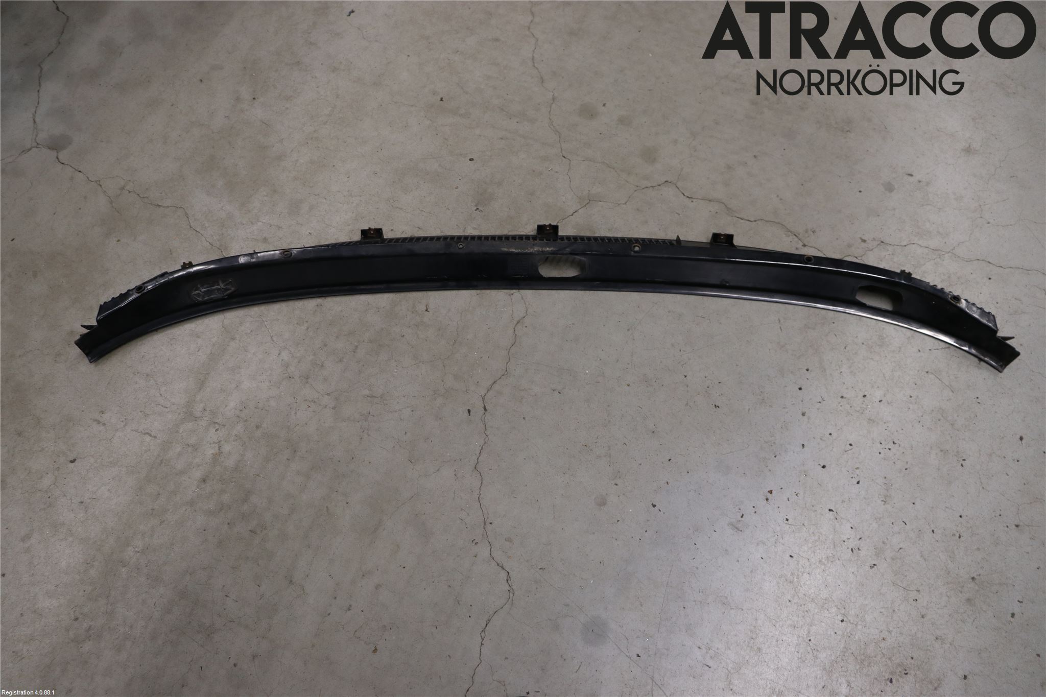 Saab 9000 CS    92-98 Visker Deksel-Grill-Under Frr