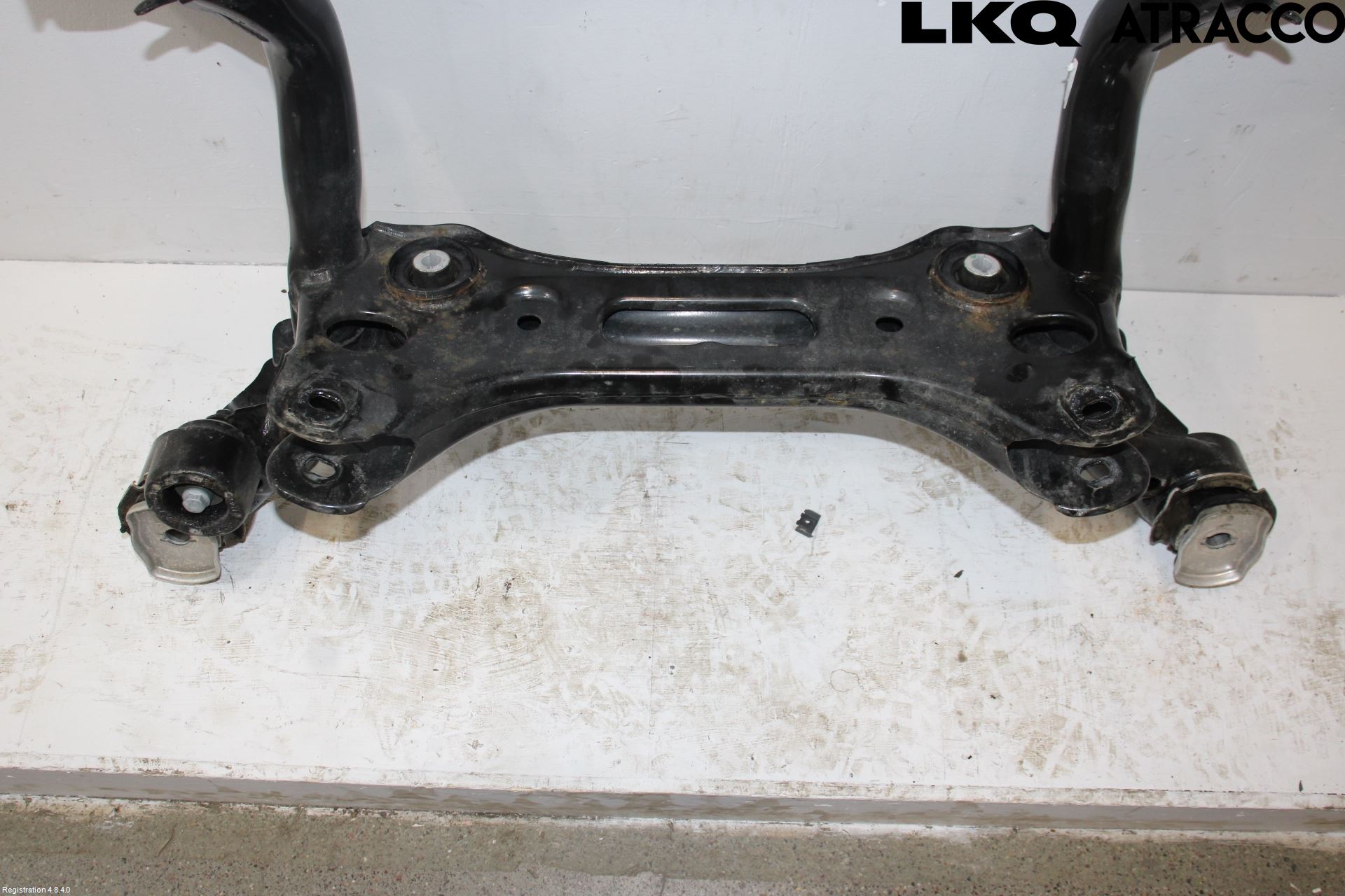 Audi A4/S4 B9 20- Bakaksel Feste Travers-Ramme