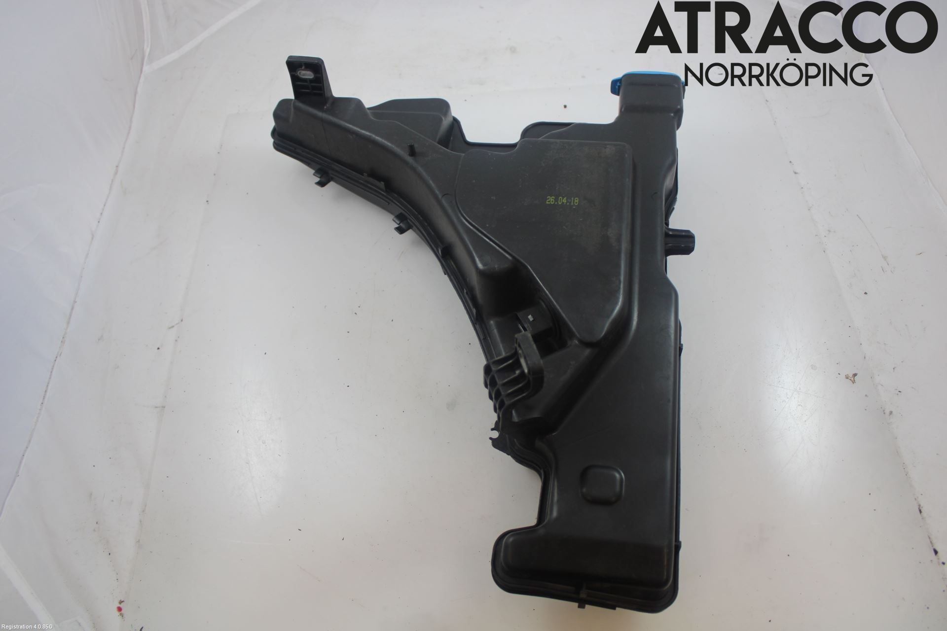 Audi A4/S4 B9 16-19 Spylerbeholder Frontrute-Lykte