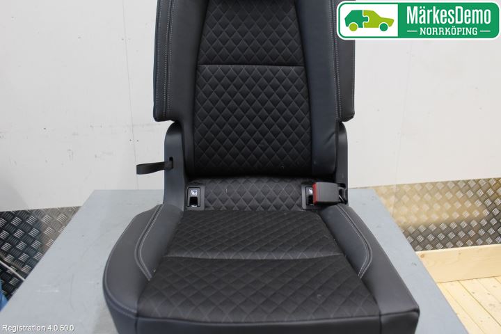 Skoda KAROQ 18- Innr Sete Baksete Kompl