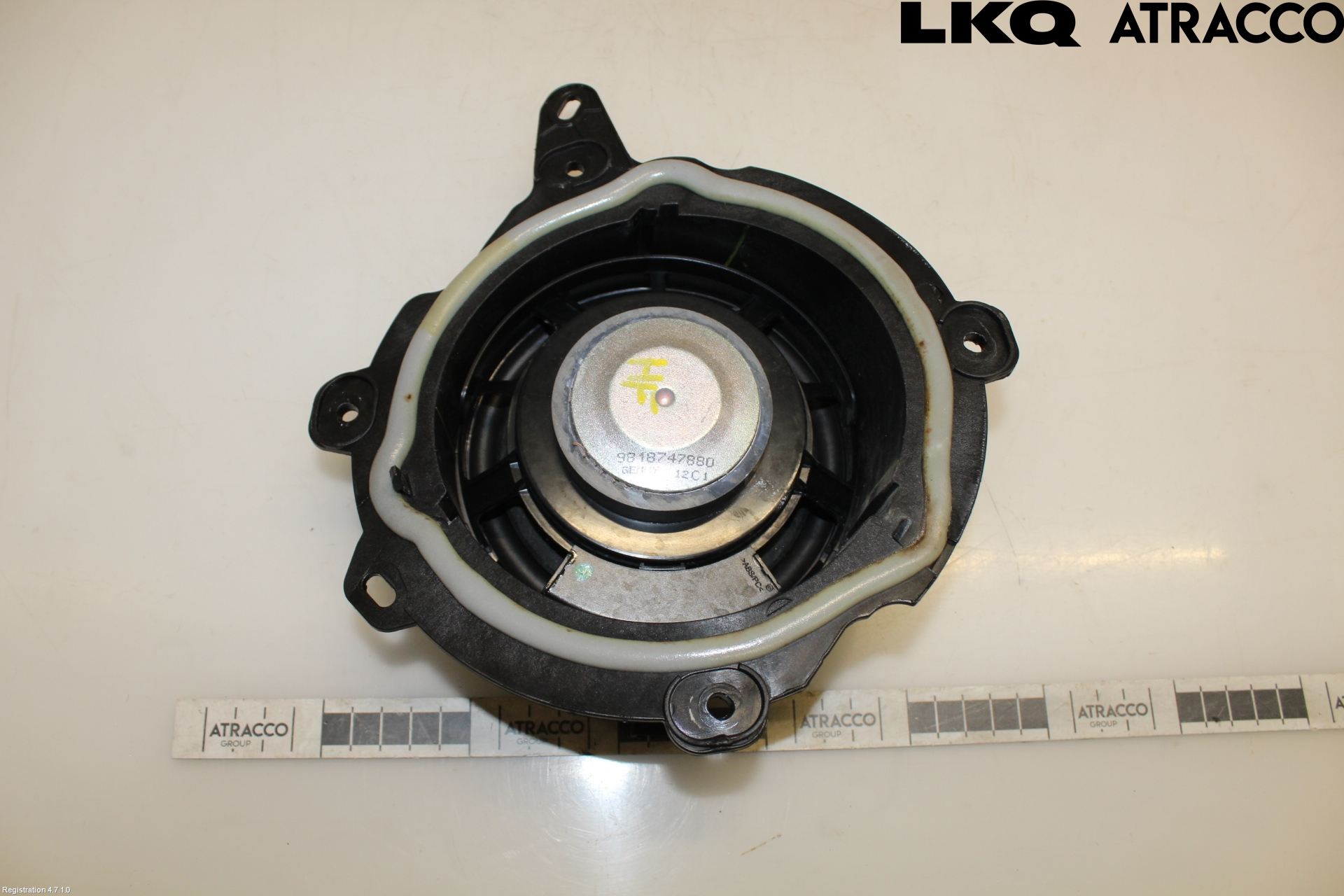 Opel CORSA F, CORSA-E 20- Innr Høyttaler