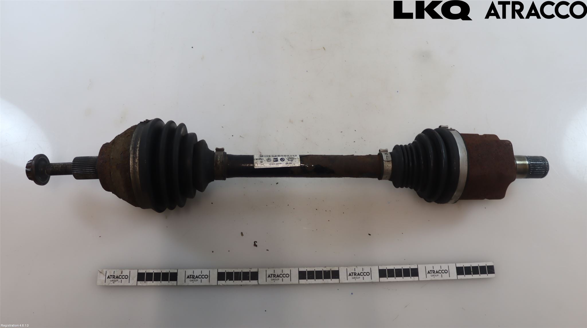 Volkswagen VW PASSAT 15-19 Drivaksel Foran Kompl Venstre