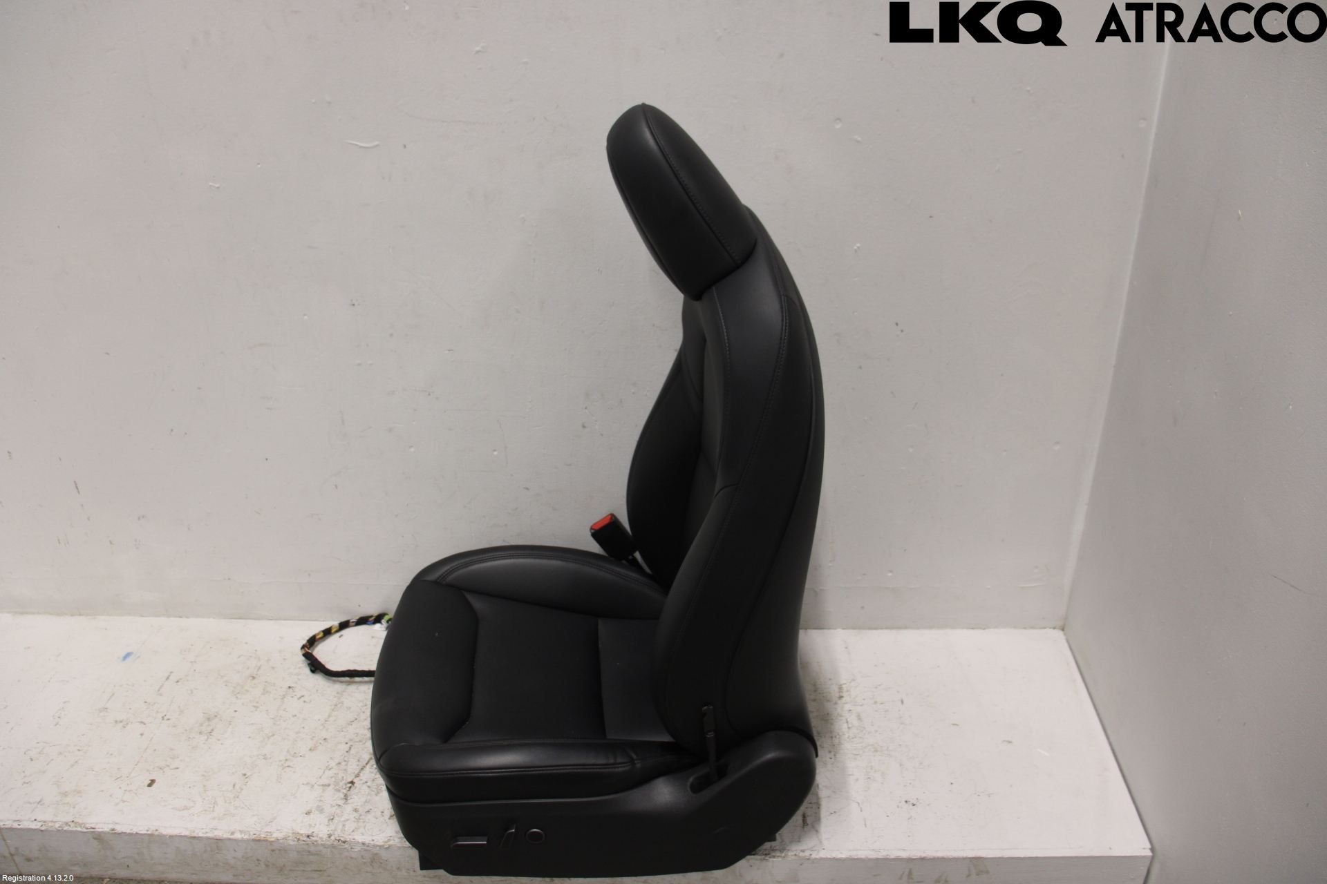 Tesla MODEL Y 21- Innr Sete Foran Venstre