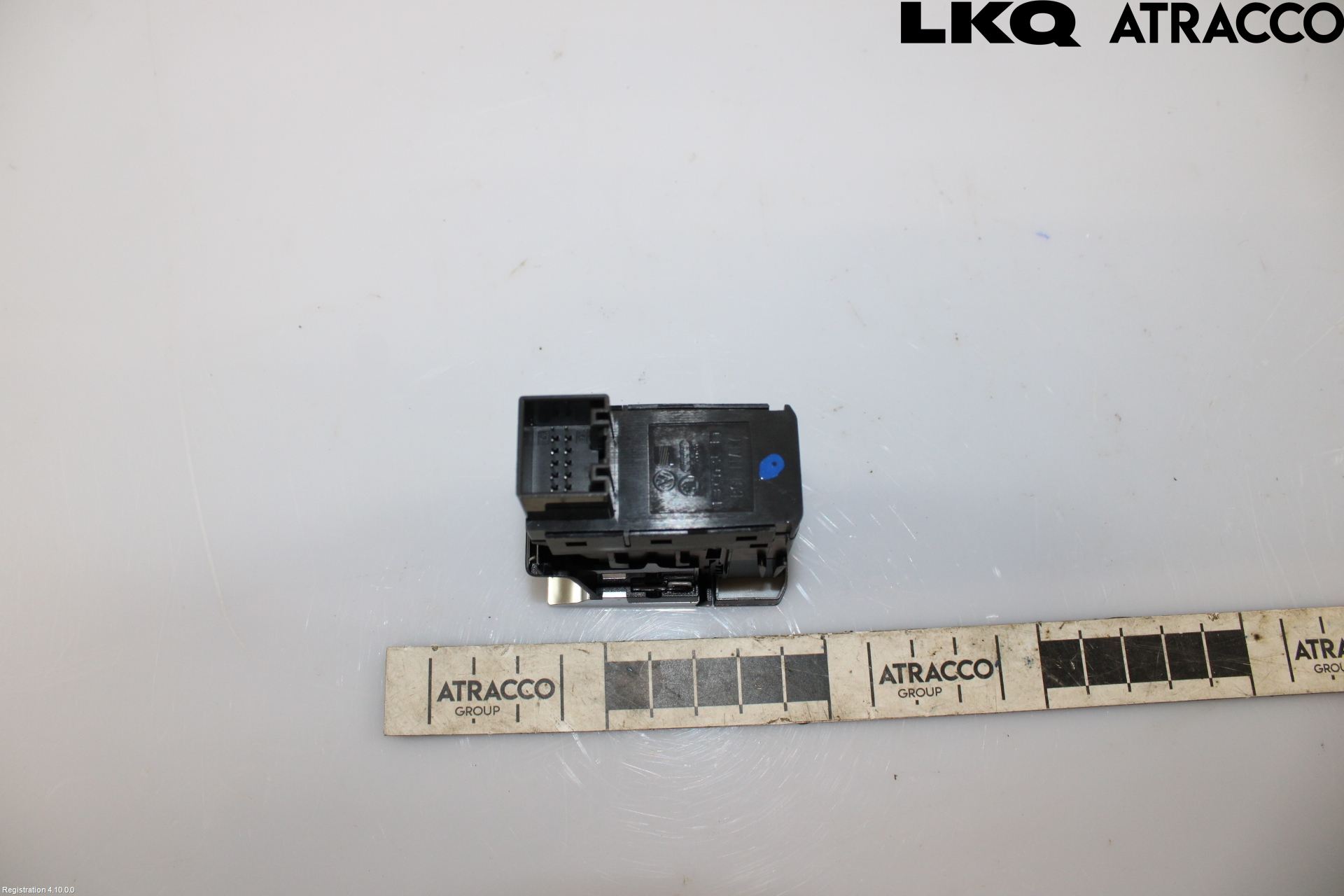 Volkswagen VW TOUAREG CR 18- Bryter Parkeringsbrems