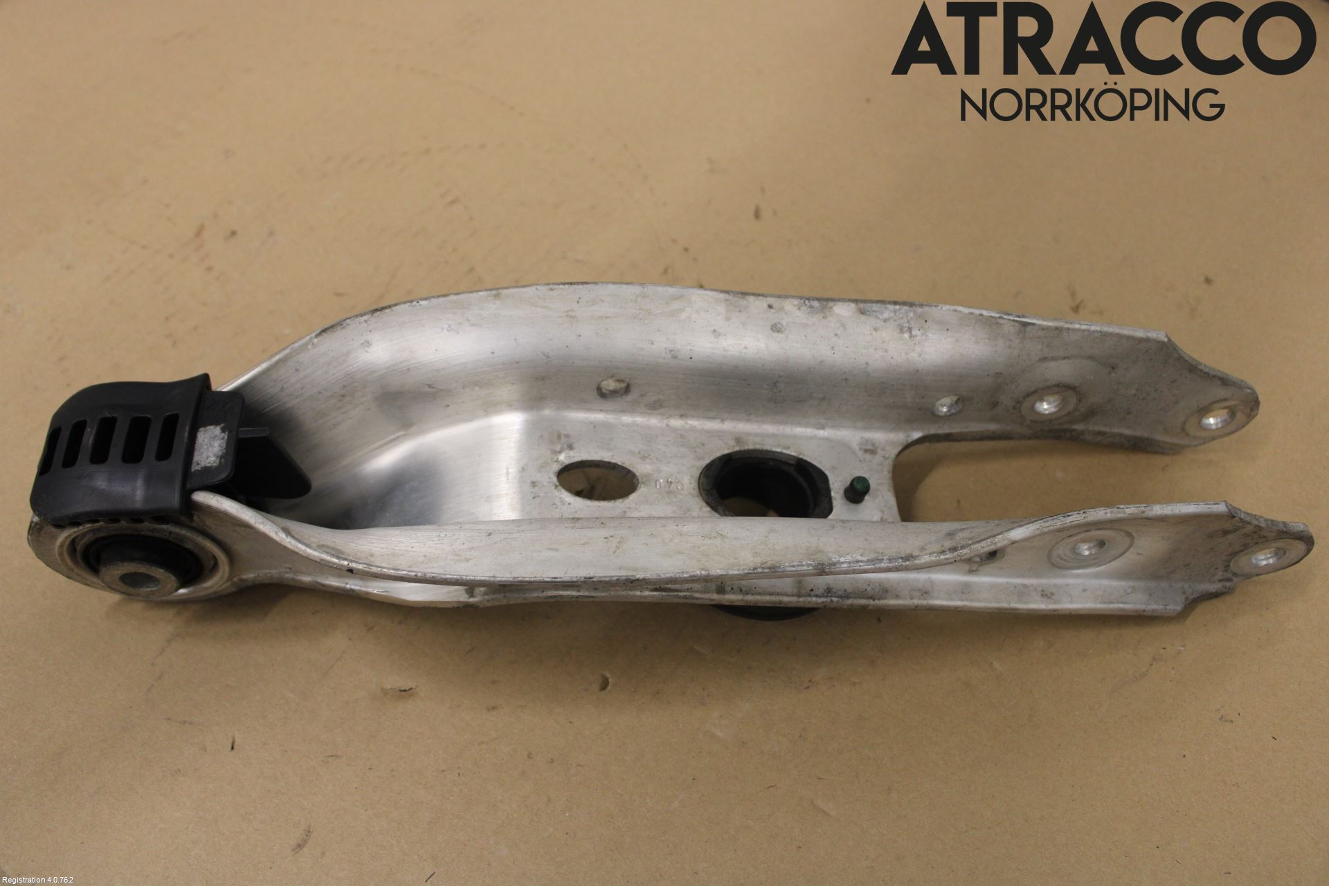 Audi A6 F2/C8 19- Bærearm Bak Høyre
