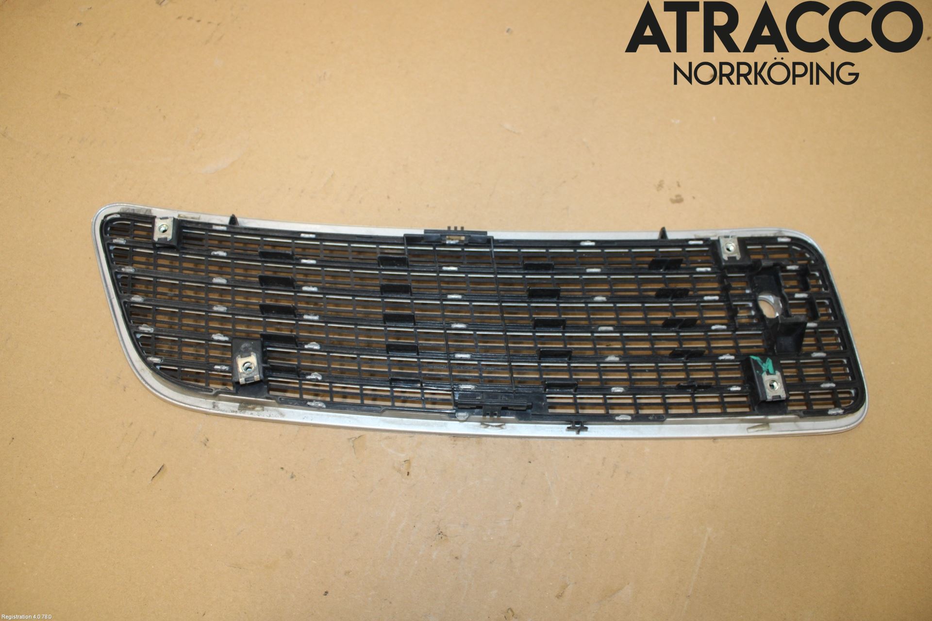 Mercedes-Benz MB S-KLASS (W221) 05-13 Panser Luftinntak Oppå