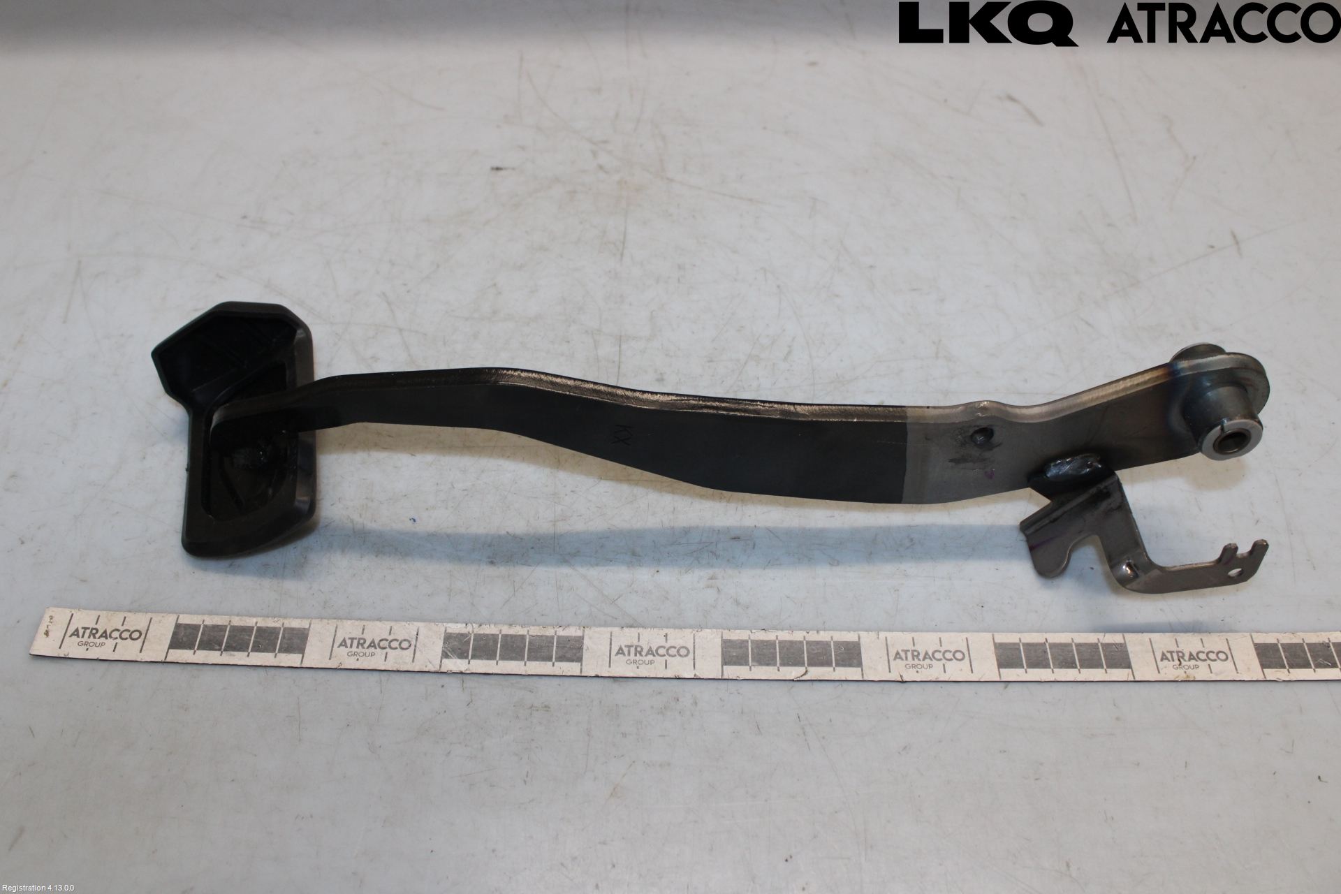 Toyota COROLLA CROSS XG10 22- Bremsepedal