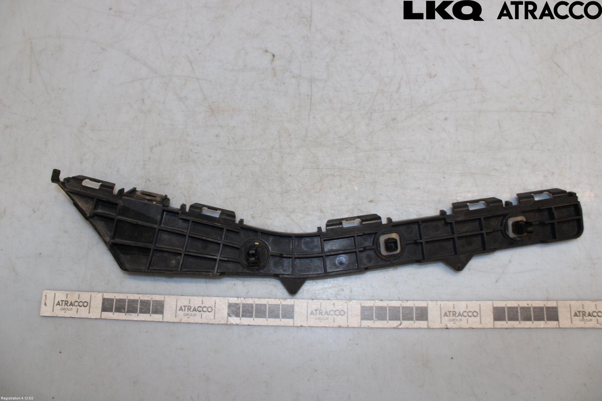 Toyota AVENSIS 09-15 Støtfangerfeste Bak Høyre