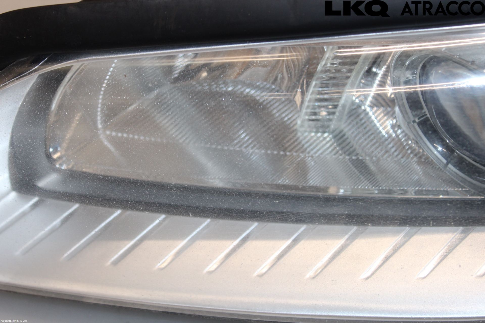 Volvo XC70 08-13 Frontlykt Venstre
