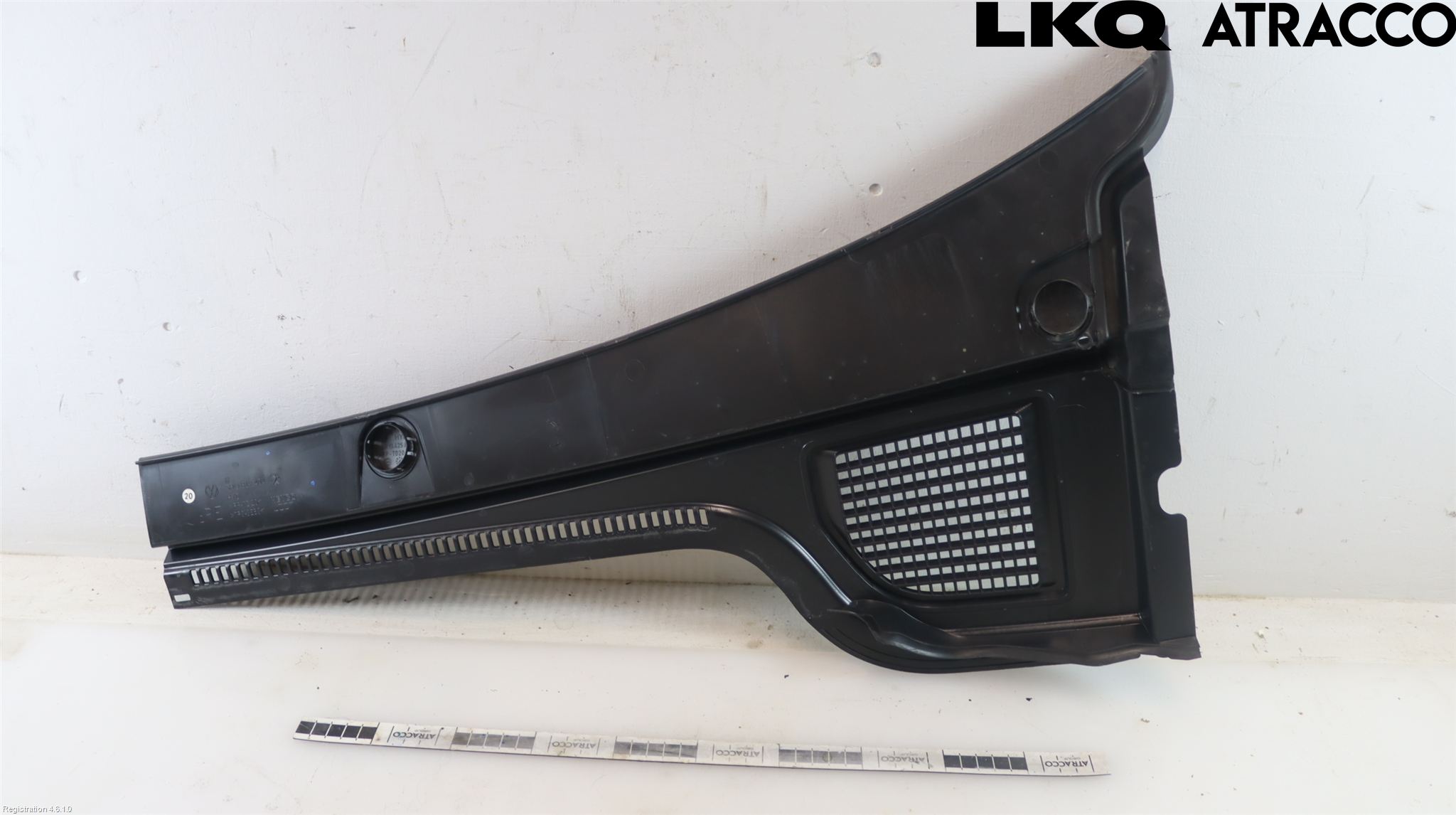 Volkswagen VW GOLF / E-GOLF VIII 20- Visker Deksel-Grill-Under Frr