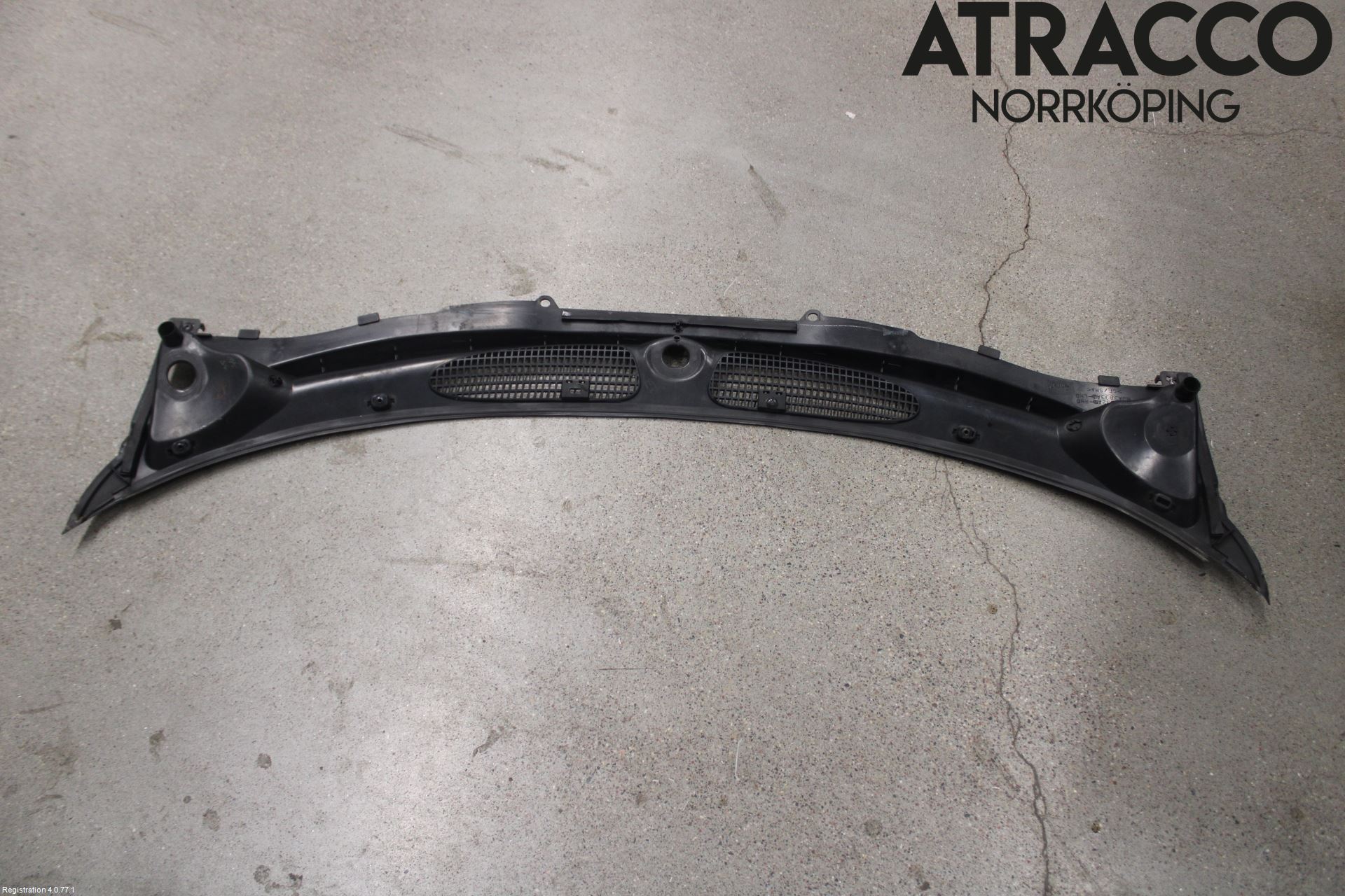 Jaguar XK8/XKR   96-06 Visker Deksel-Grill-Under Frr