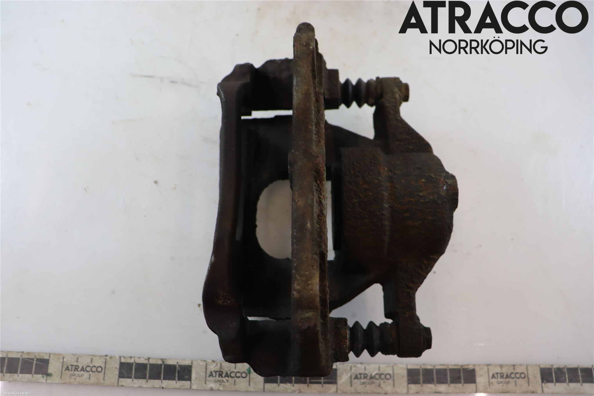 Toyota AVENSIS 16-18 Bremsecaliper Foran Venstre