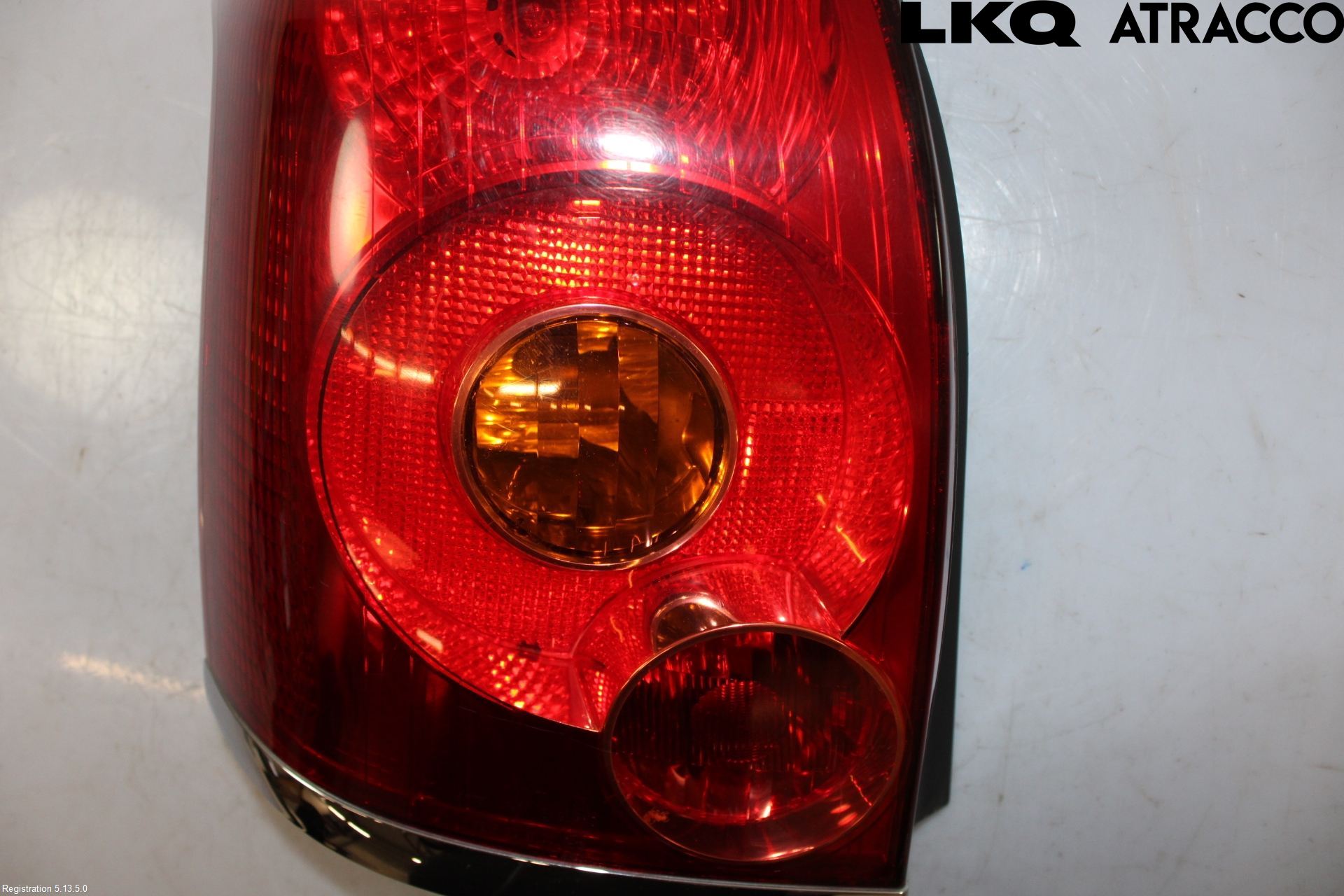 Toyota AVENSIS 03-06 Baklykt Venstre