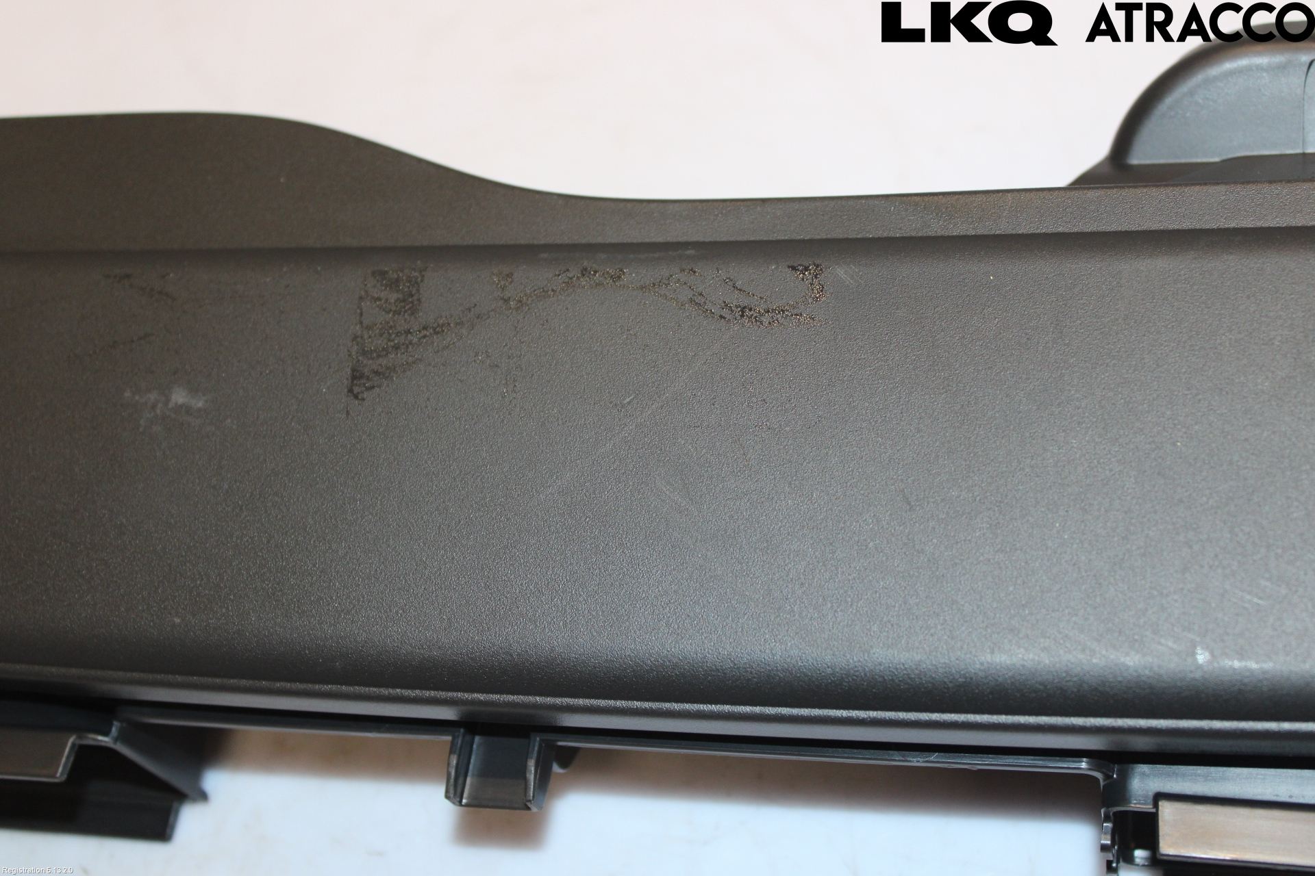 Volkswagen VW GOLF / E-GOLF VIII 20- Luftstyring Front