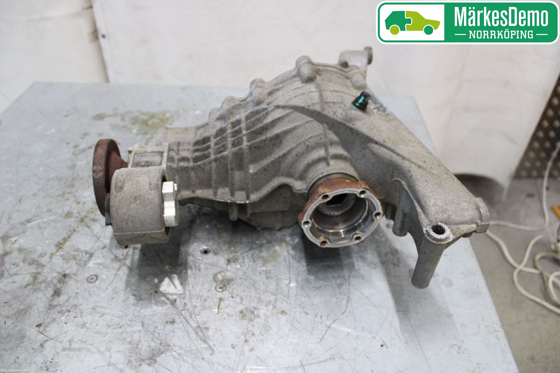 Audi A4/S4 B9 16-19 Bakaksel Kardang Bak -Diff