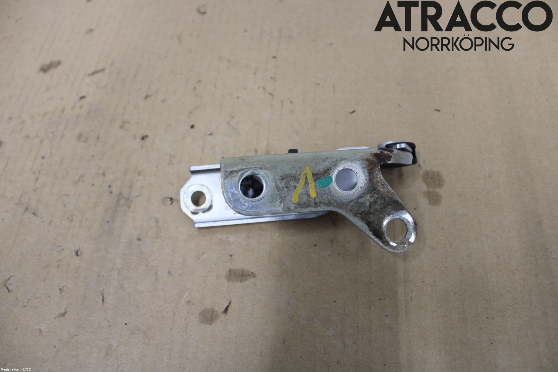 Volkswagen VW POLO 02-05 Panser Hengsel - Hengsler
