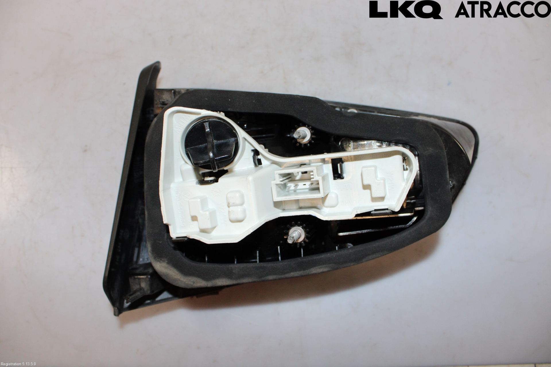 Volkswagen VW GOLF / E-GOLF VII 13-20 Baklykt Venstre  På Luke(Indre