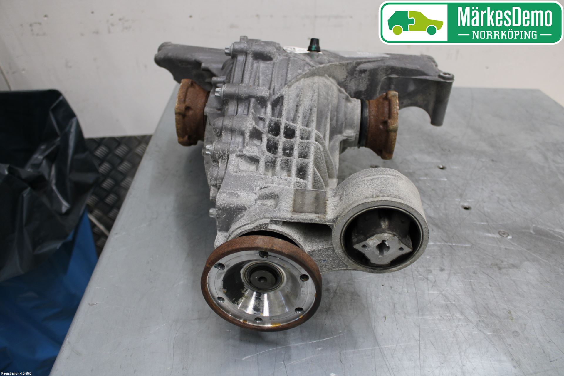Audi A4/S4 B9 16-19 Bakaksel Kardang Bak -Diff