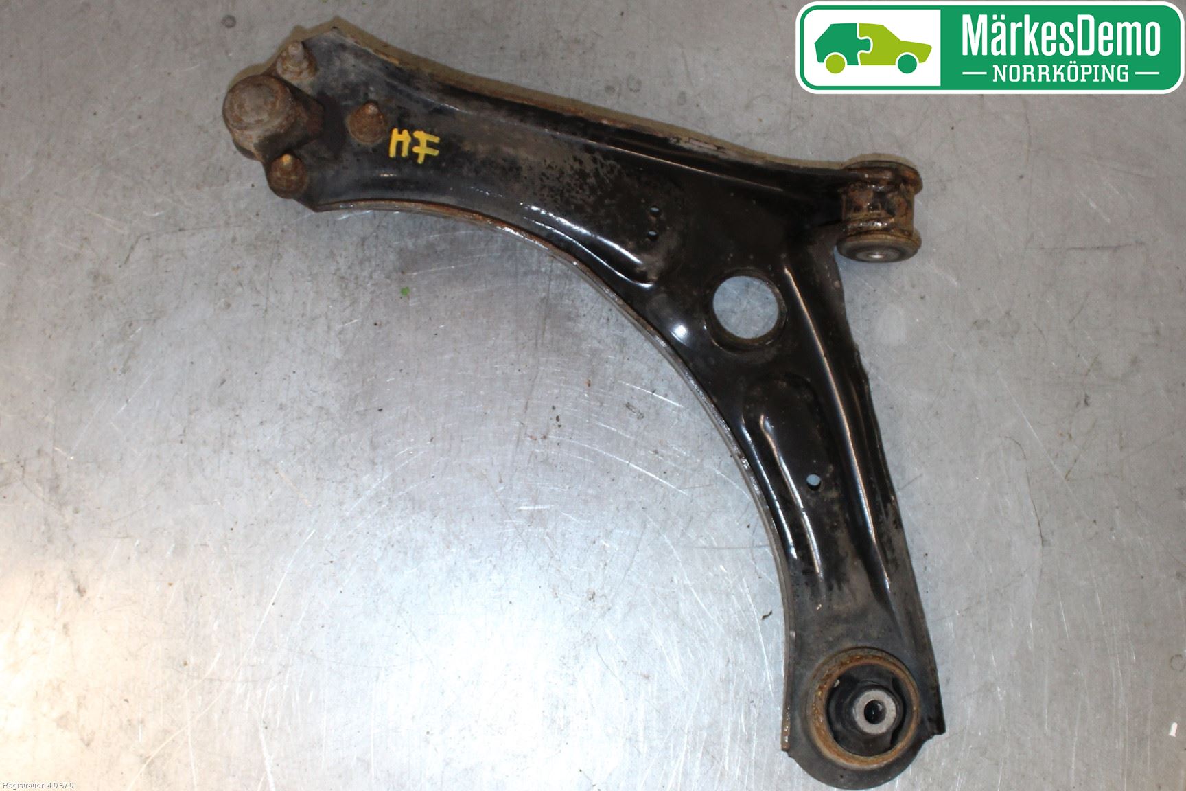 Volkswagen VW CADDY 11-15 Bærearm Foran Høyre Nedre